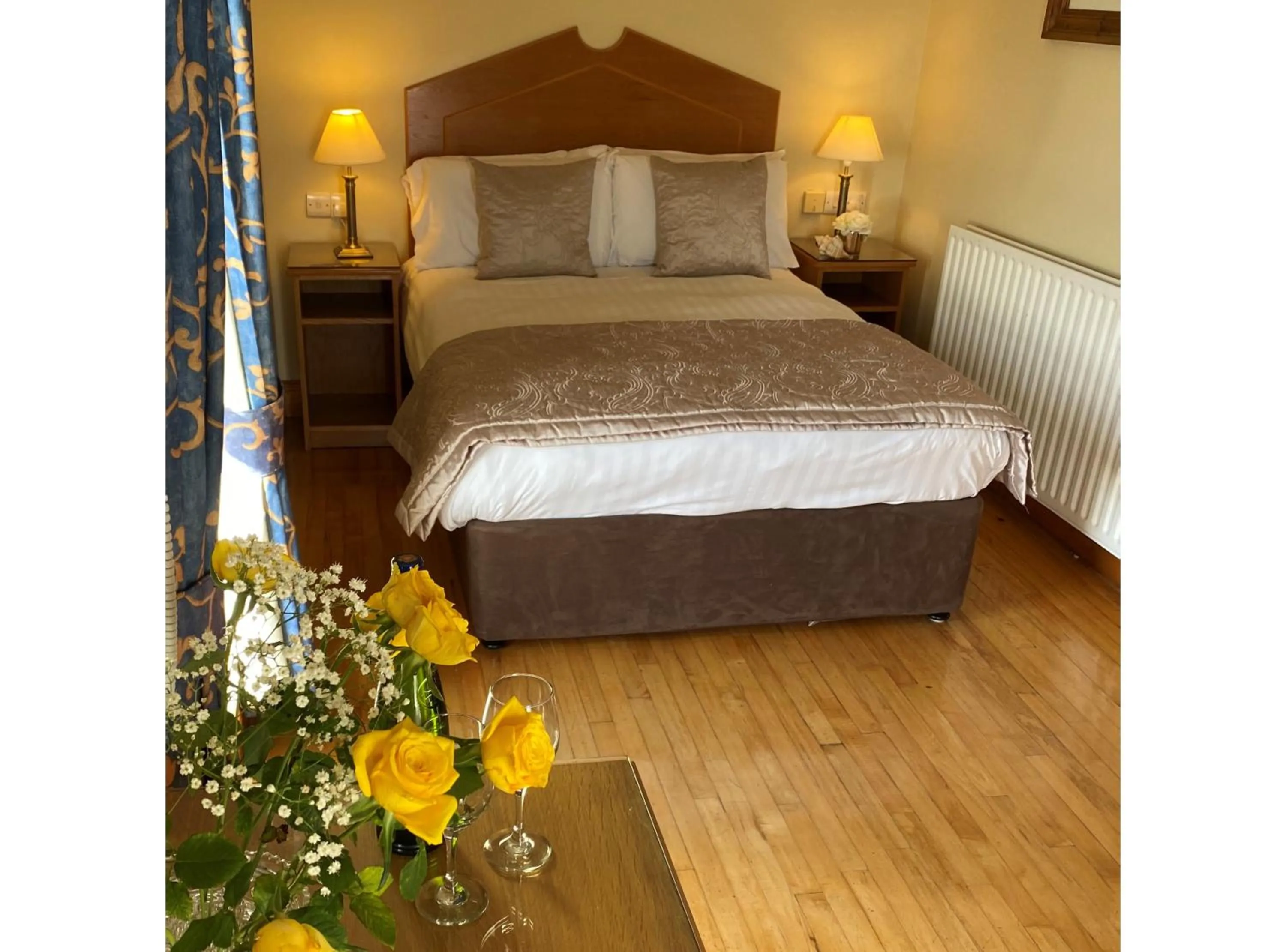 Bed in O'Shea's Hotel