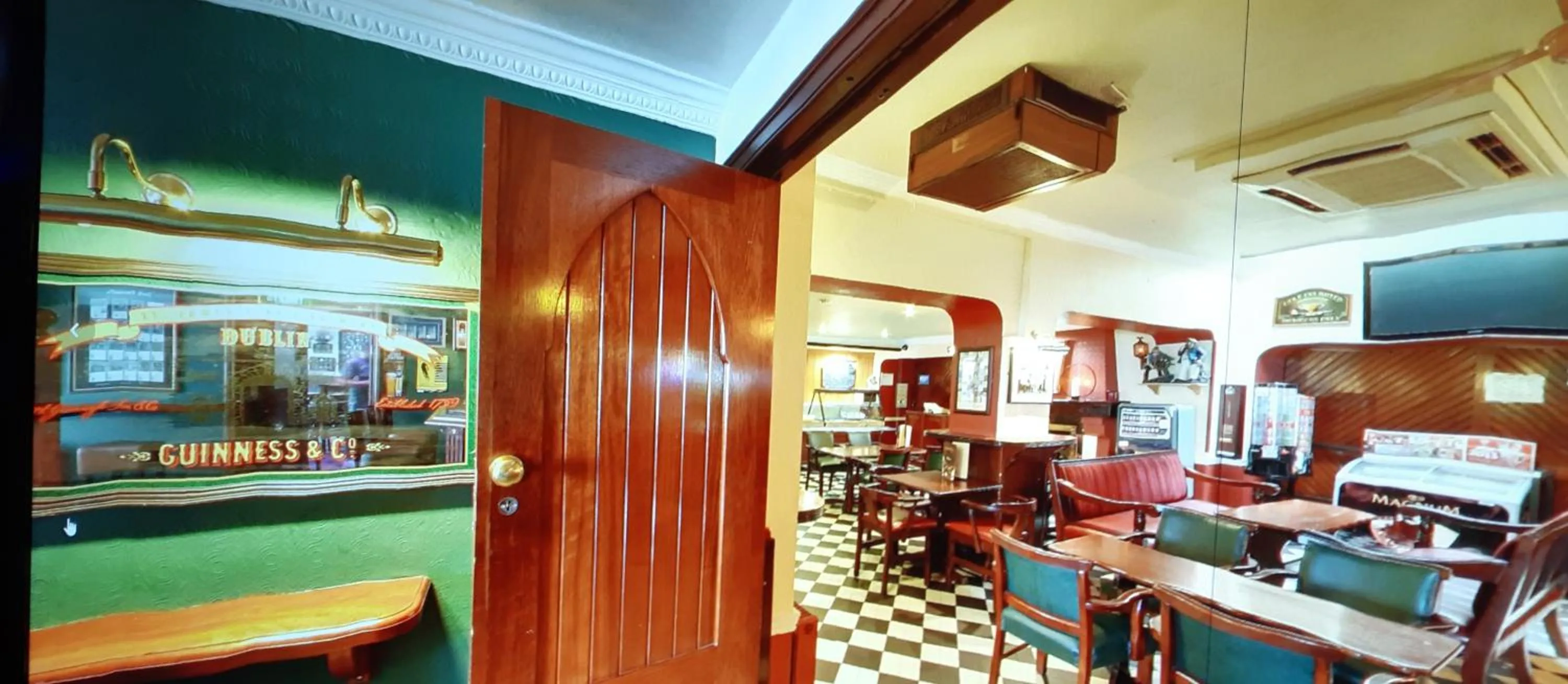 Communal lounge/ TV room in O'Shea's Hotel