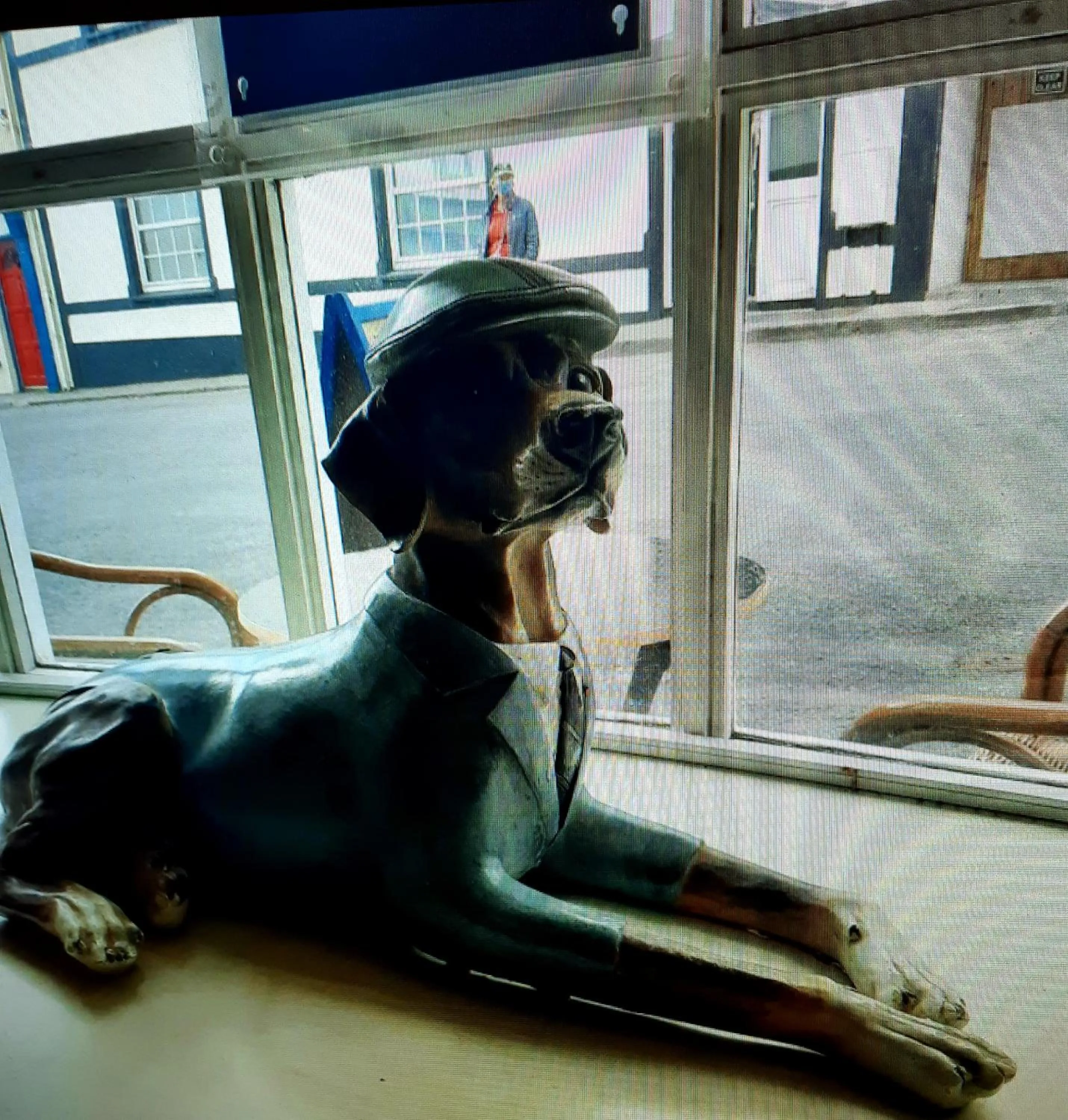 People in O'Shea's Hotel