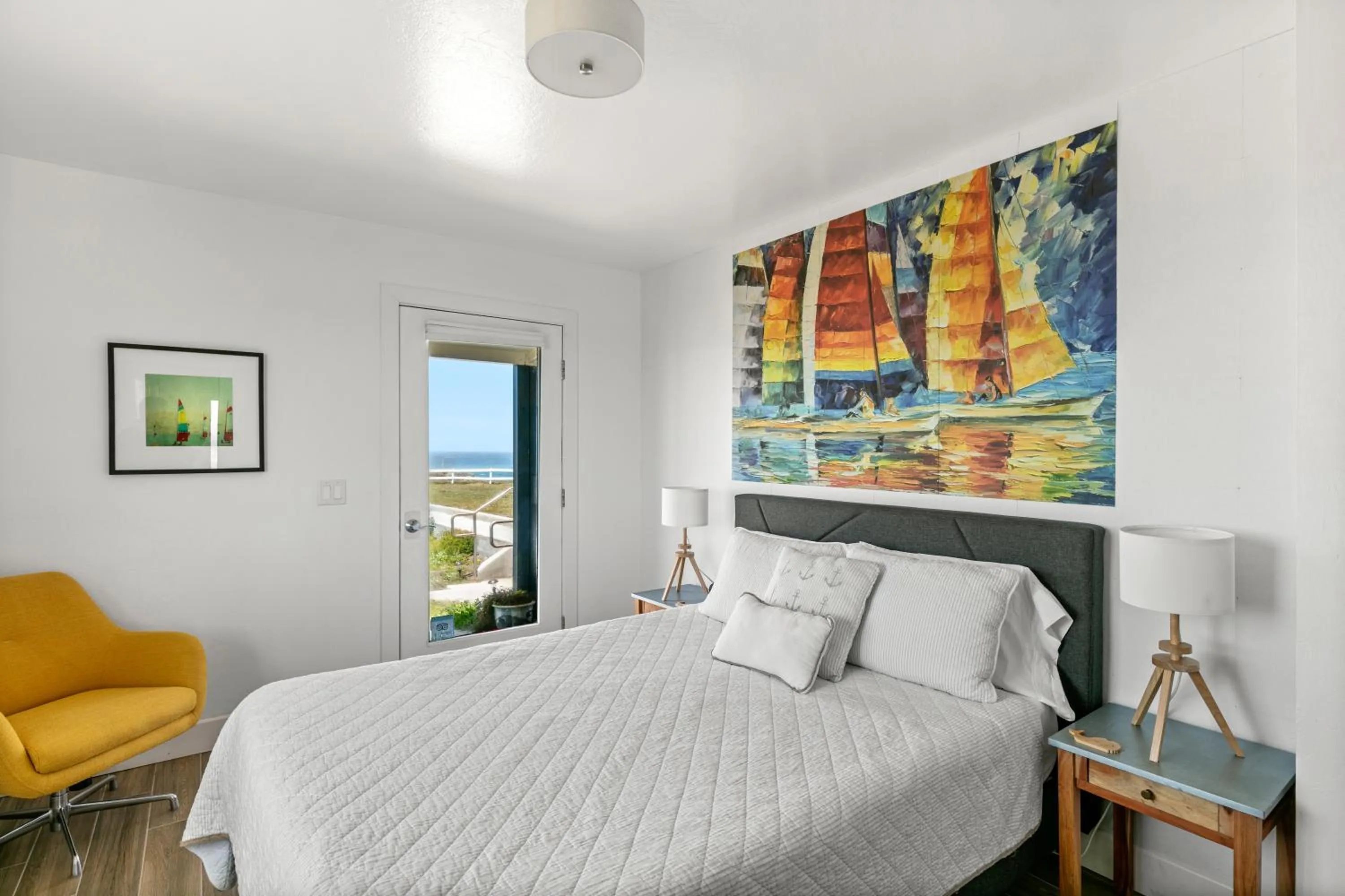 Bed in Point Arena Lighthouse