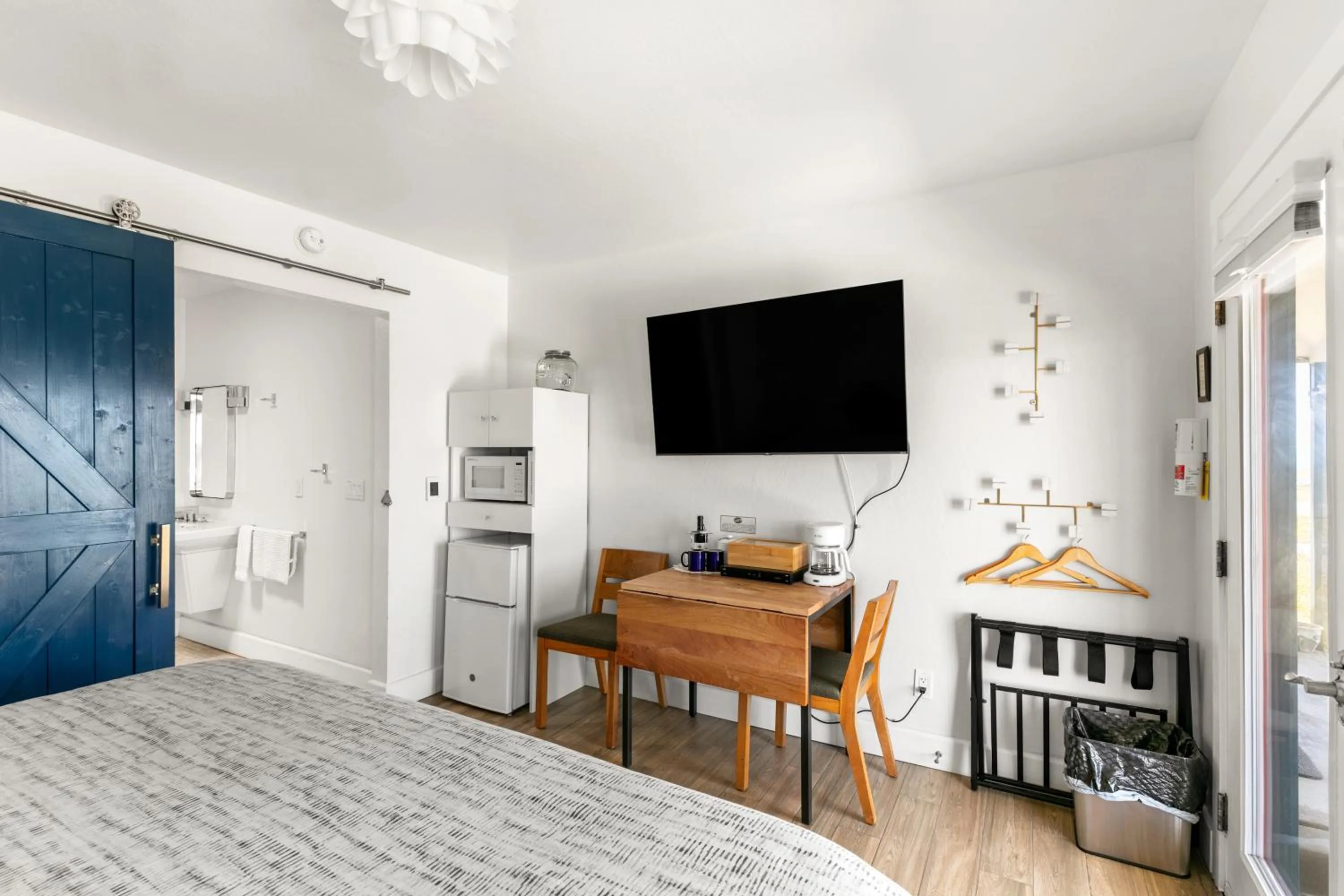 TV and multimedia, Bed in Point Arena Lighthouse