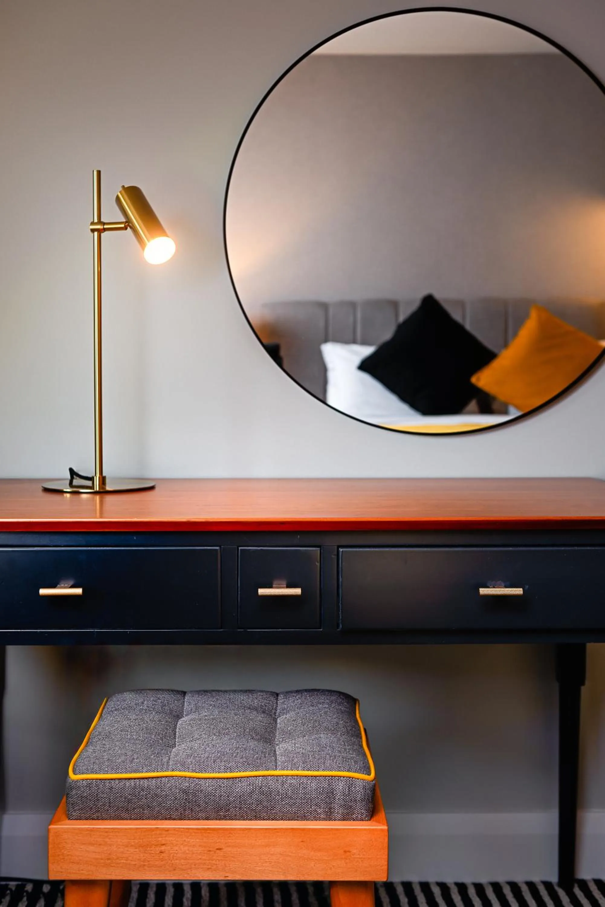 Bed in The Parkavon Hotel