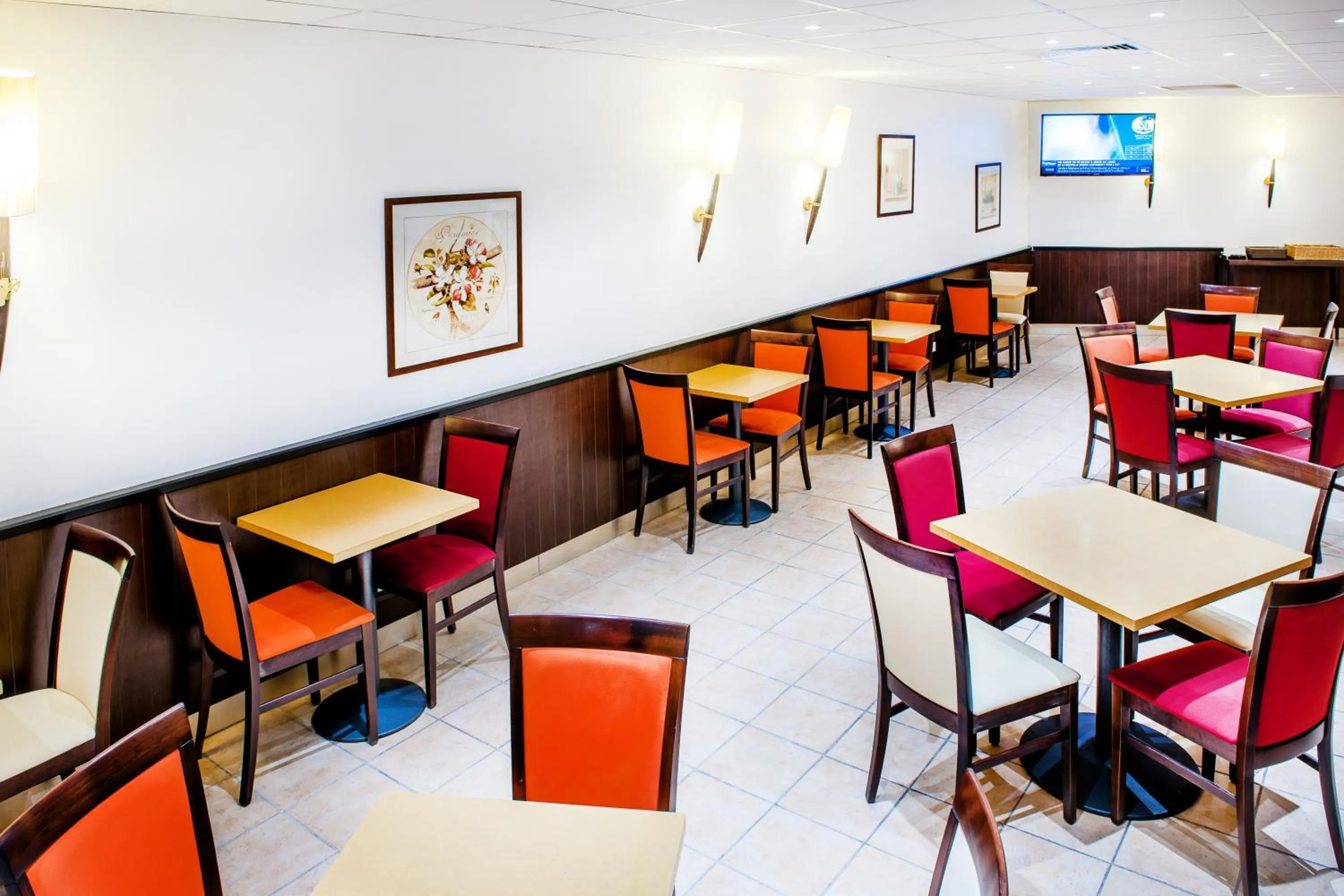 Lounge or bar in Appart'hôtel Saint Jean