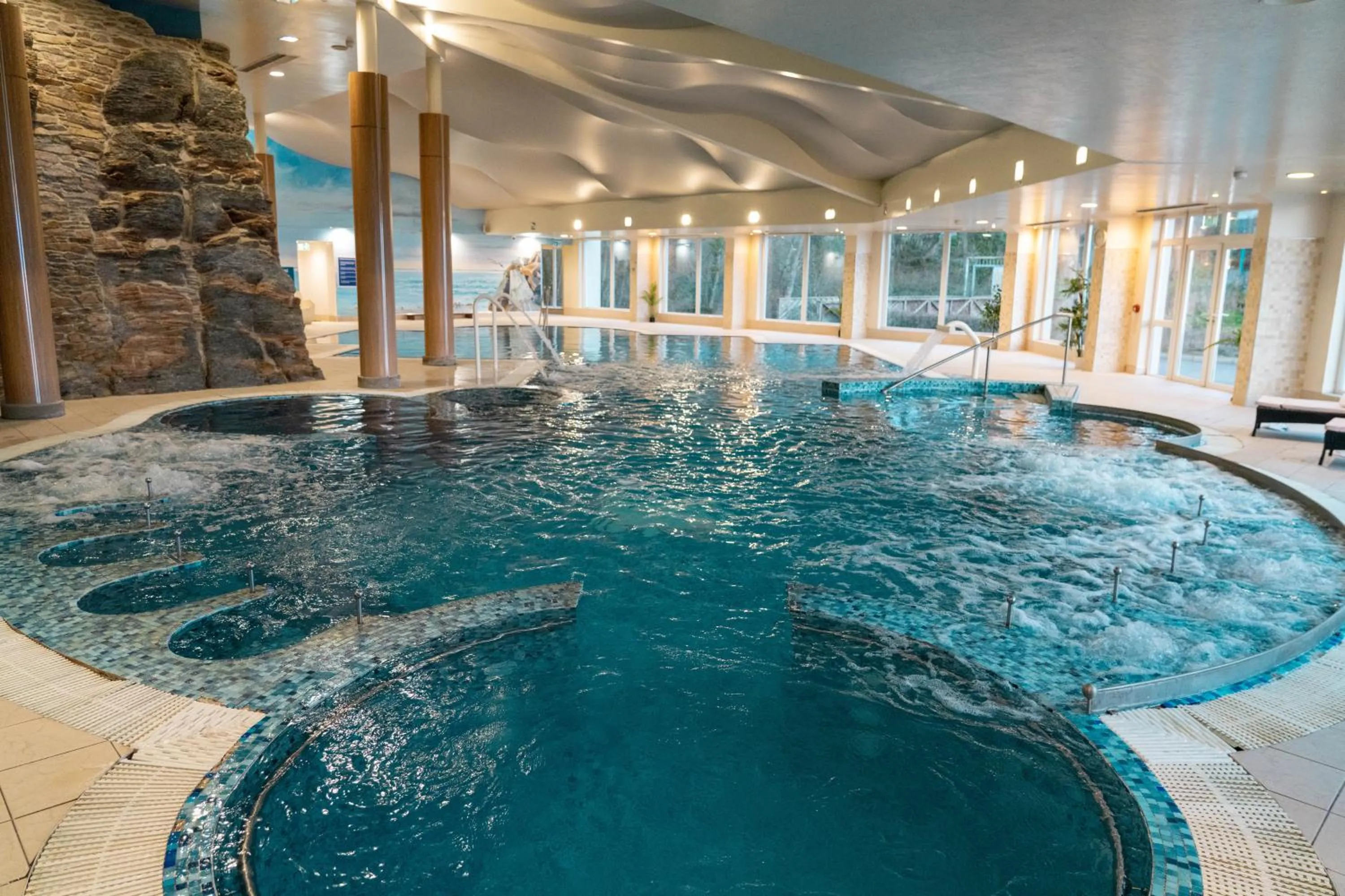 Swimming pool in Redcastle Hotel