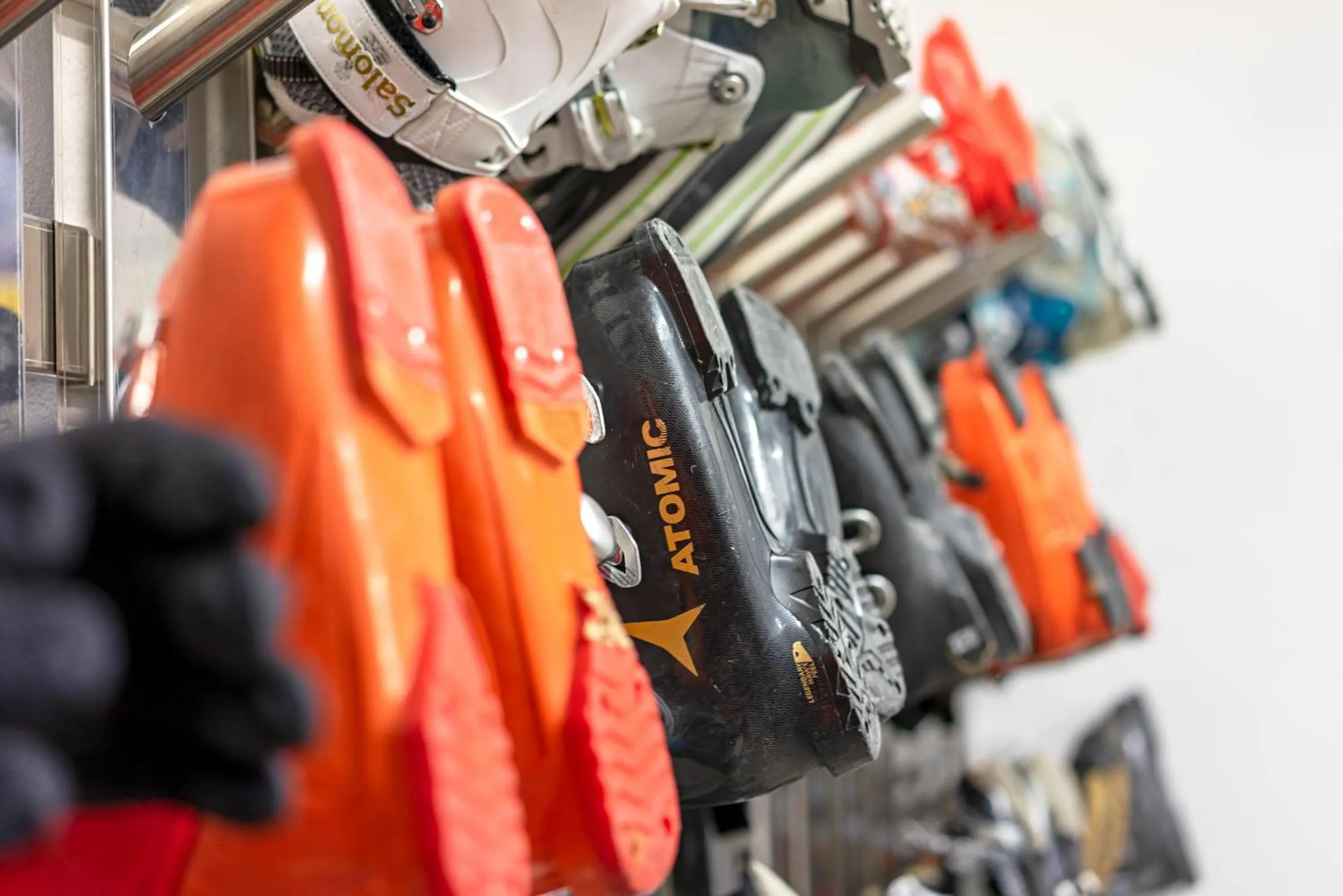 Skiing in Apart-Hotel Aurora Fiss