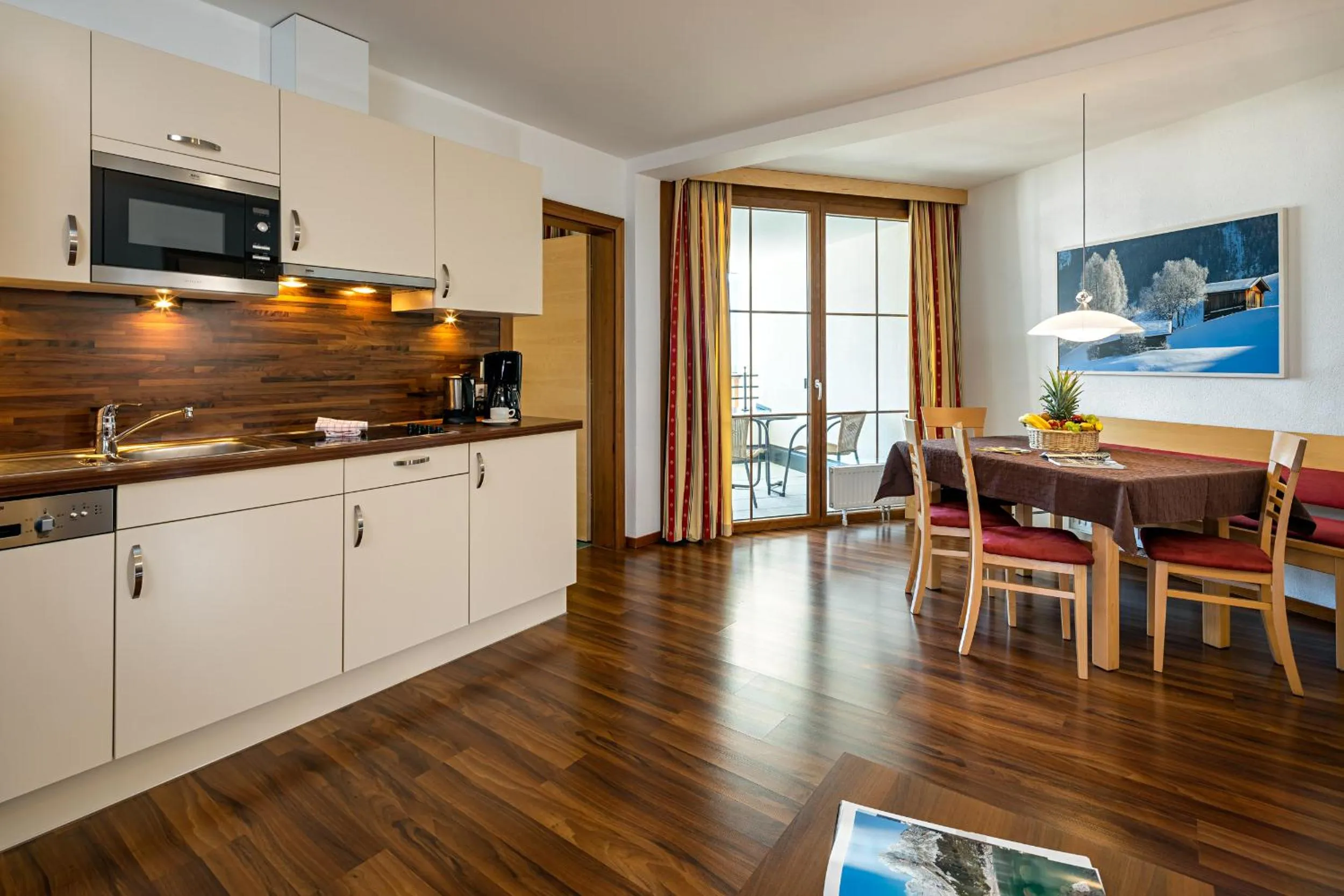 Kitchen or kitchenette in Apart-Hotel Aurora Fiss