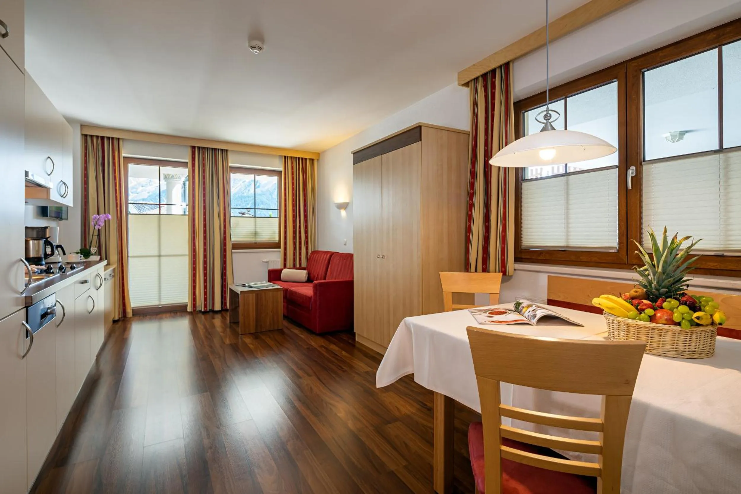 Kitchen or kitchenette in Apart-Hotel Aurora Fiss