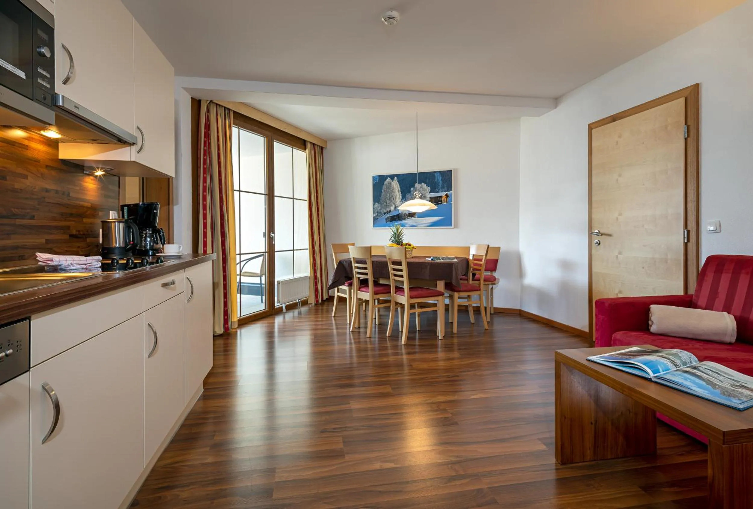 Kitchen or kitchenette in Apart-Hotel Aurora Fiss