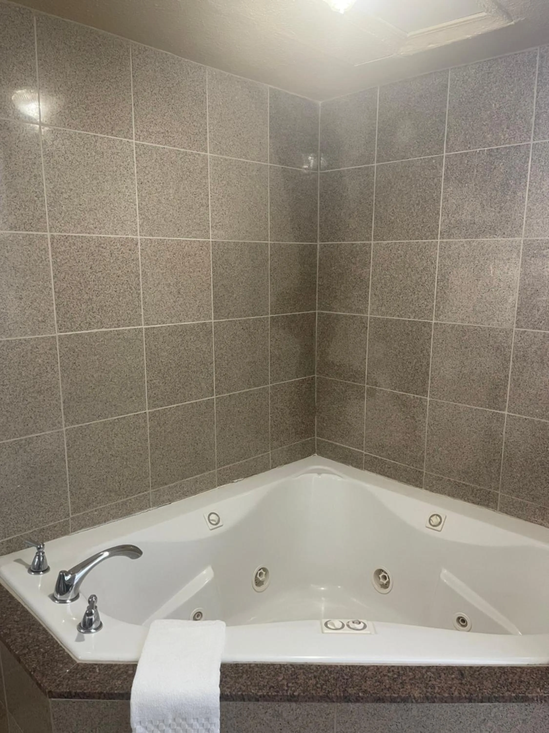 Spa and wellness centre/facilities in FairBridge Inn & Suites