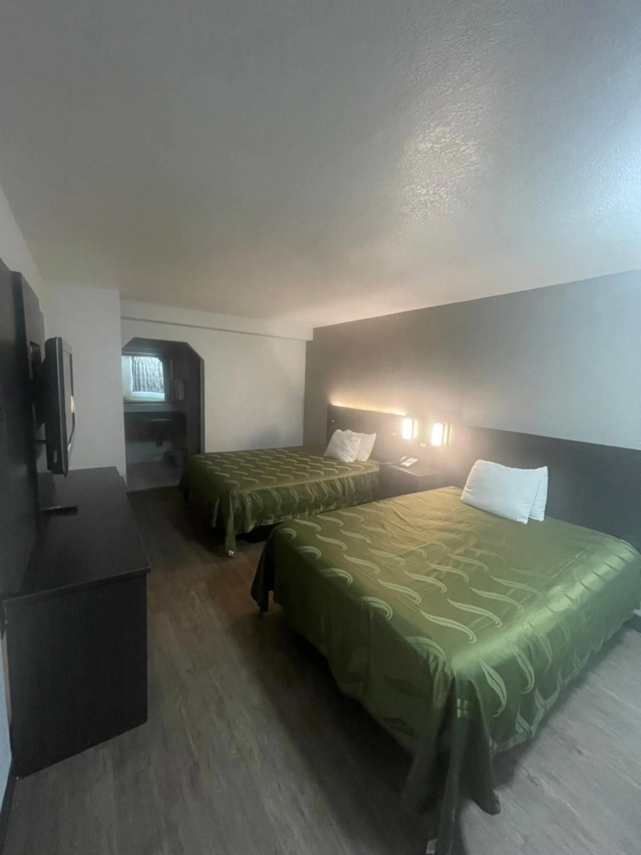 Bedroom, Bed in FairBridge Inn & Suites