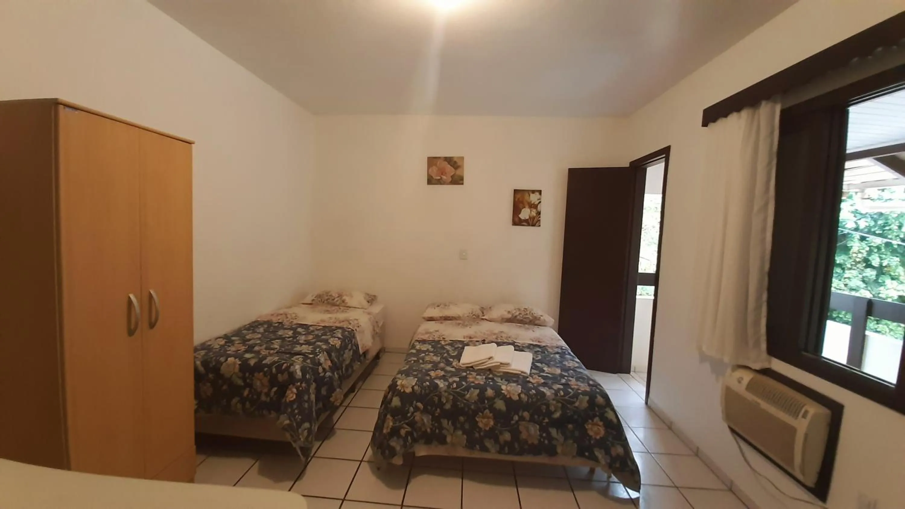 Triple Room in Hotel Praia Grande
