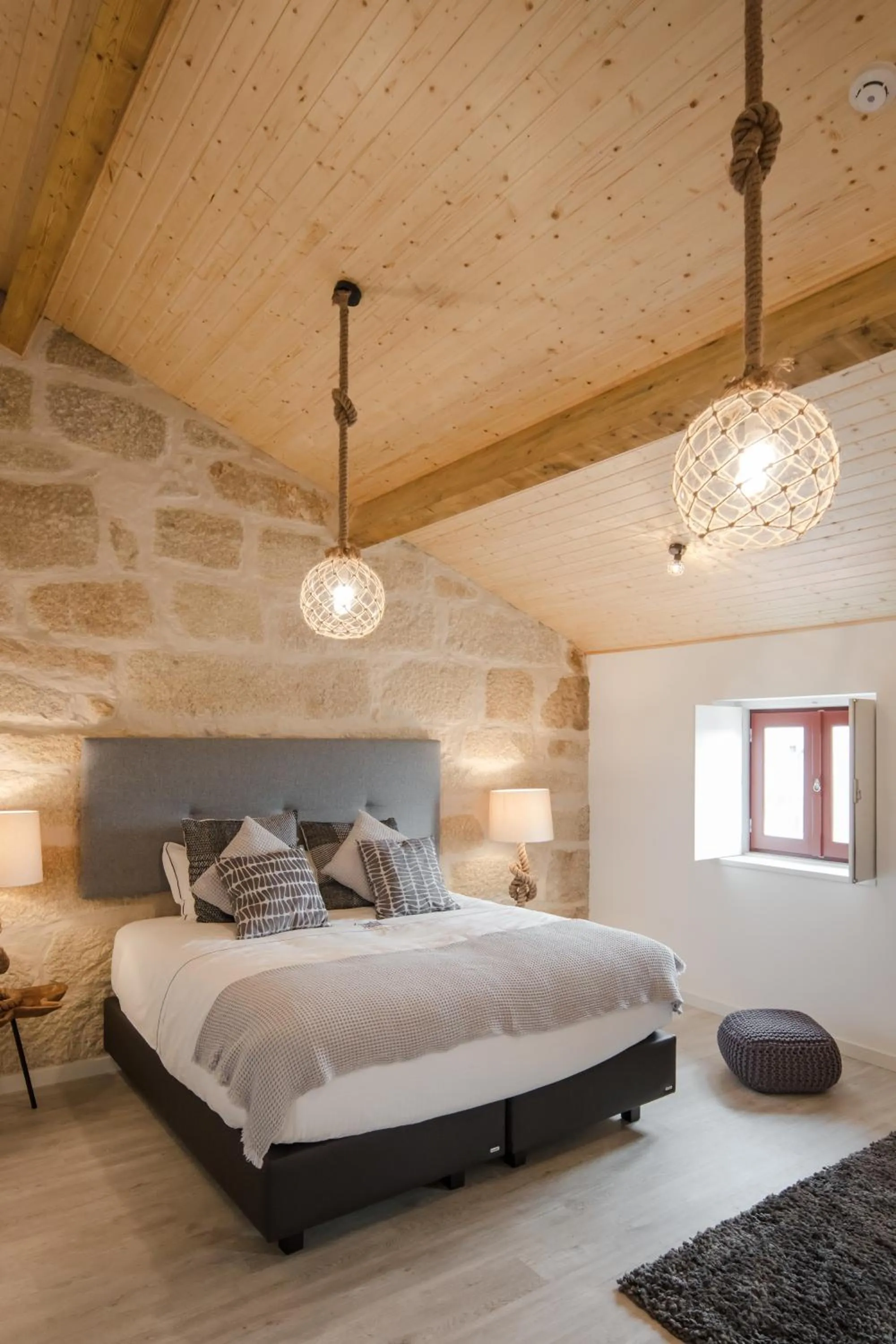 Photo of the whole room, Bed in Porto Deluxe Suites