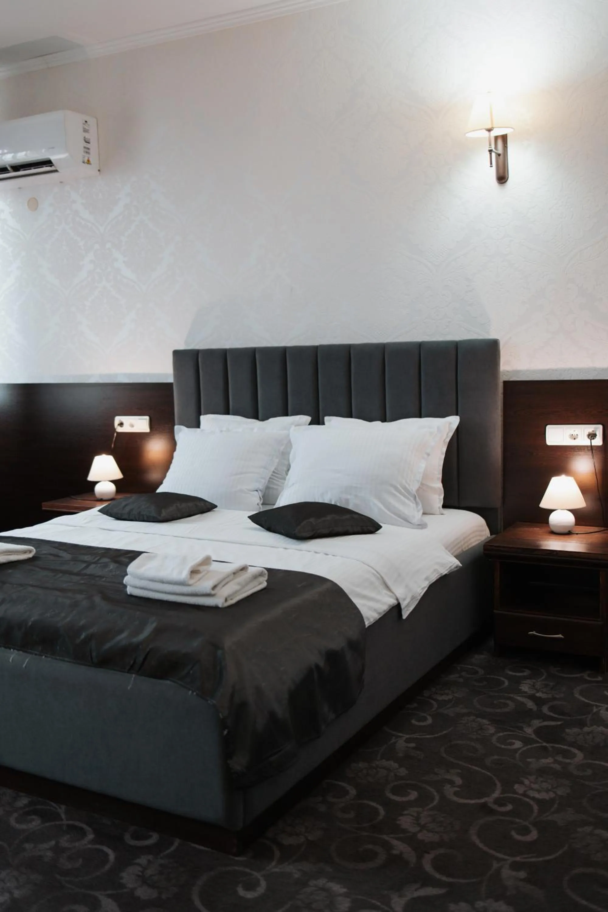 Bed in Hotel Neptun