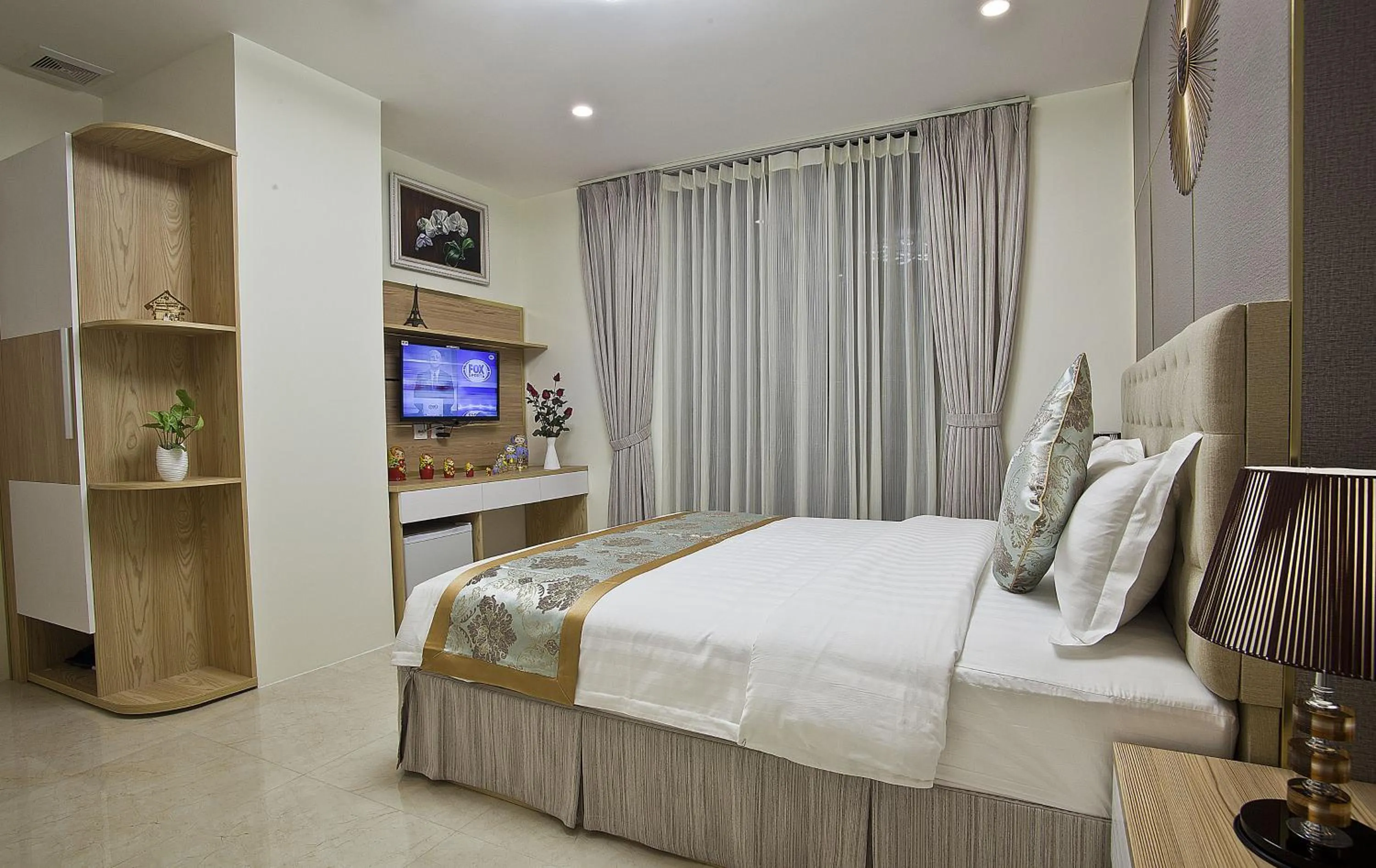 Bedroom, Bed in DLmos Hanoi Hotel