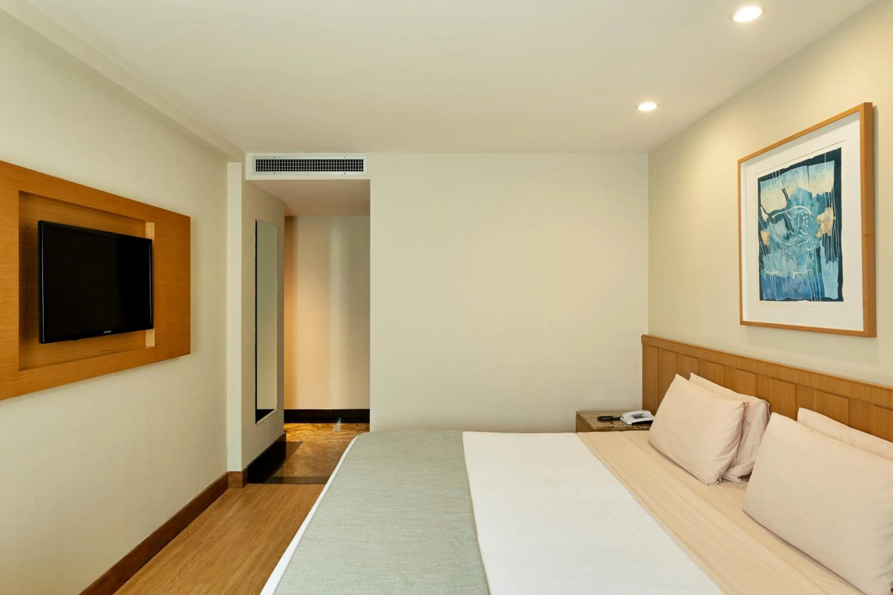 TV and multimedia, Bed in Windsor Copa Hotel