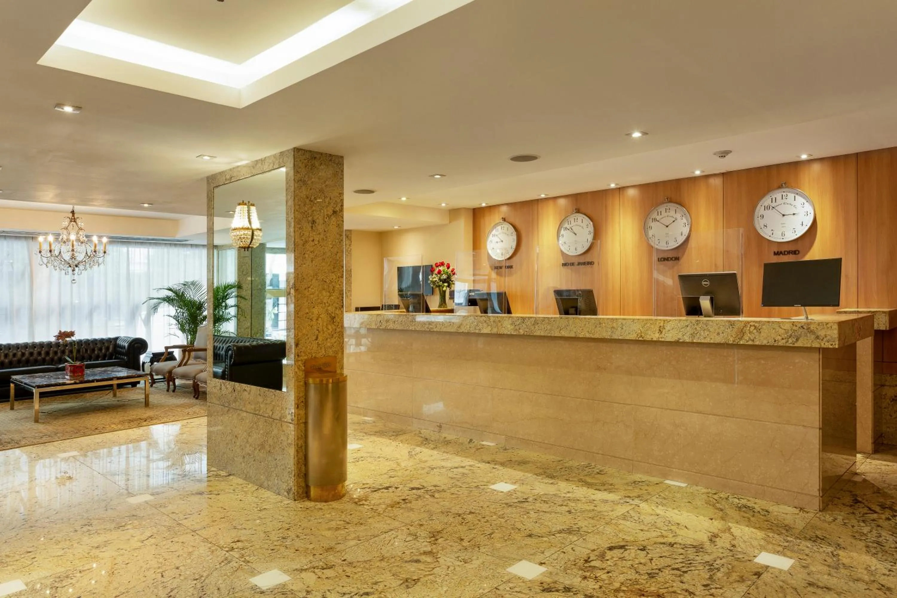 Lobby or reception in Windsor Copa Hotel