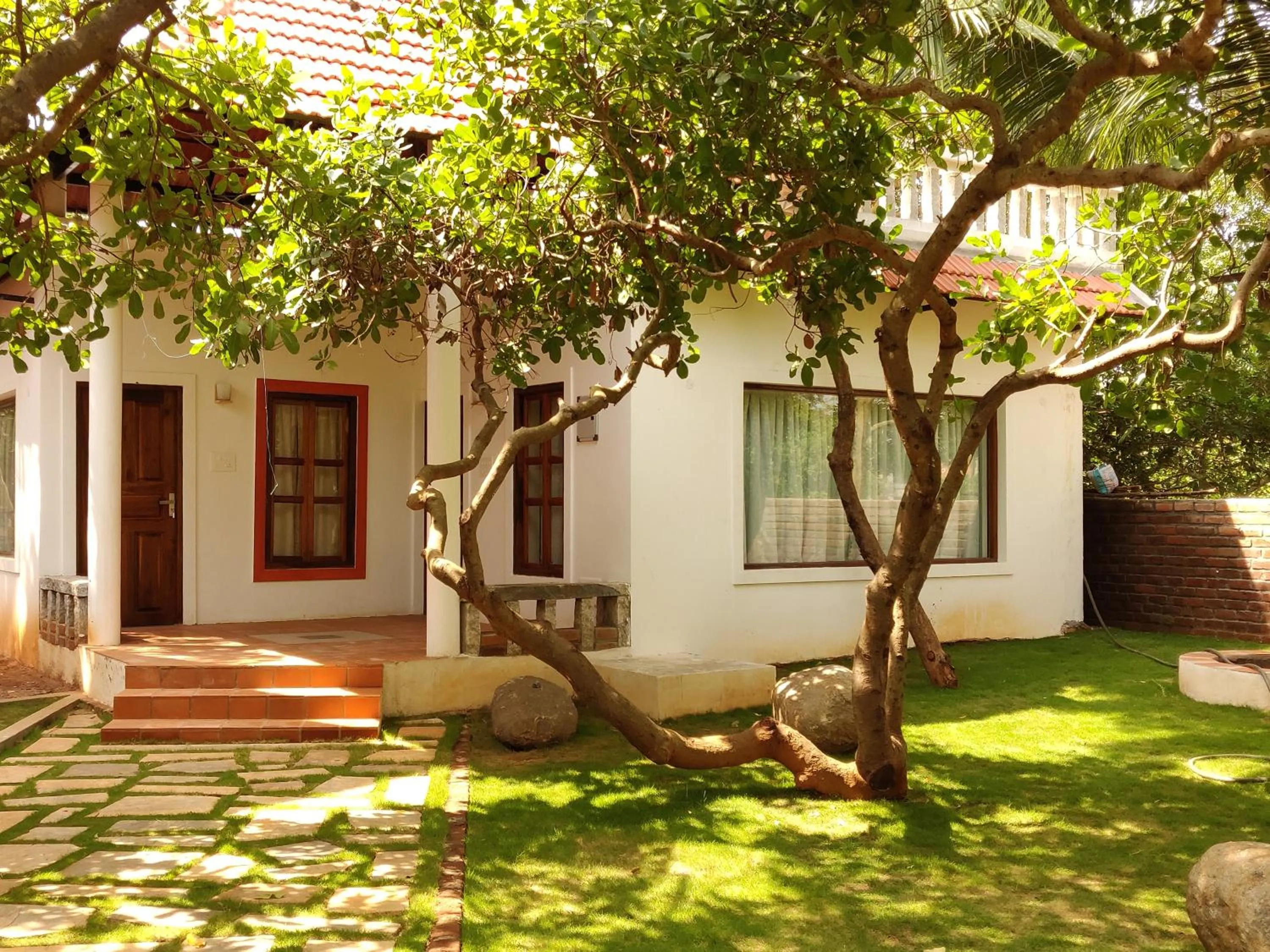 King Room with Garden View - single occupancy in Sun Farm House