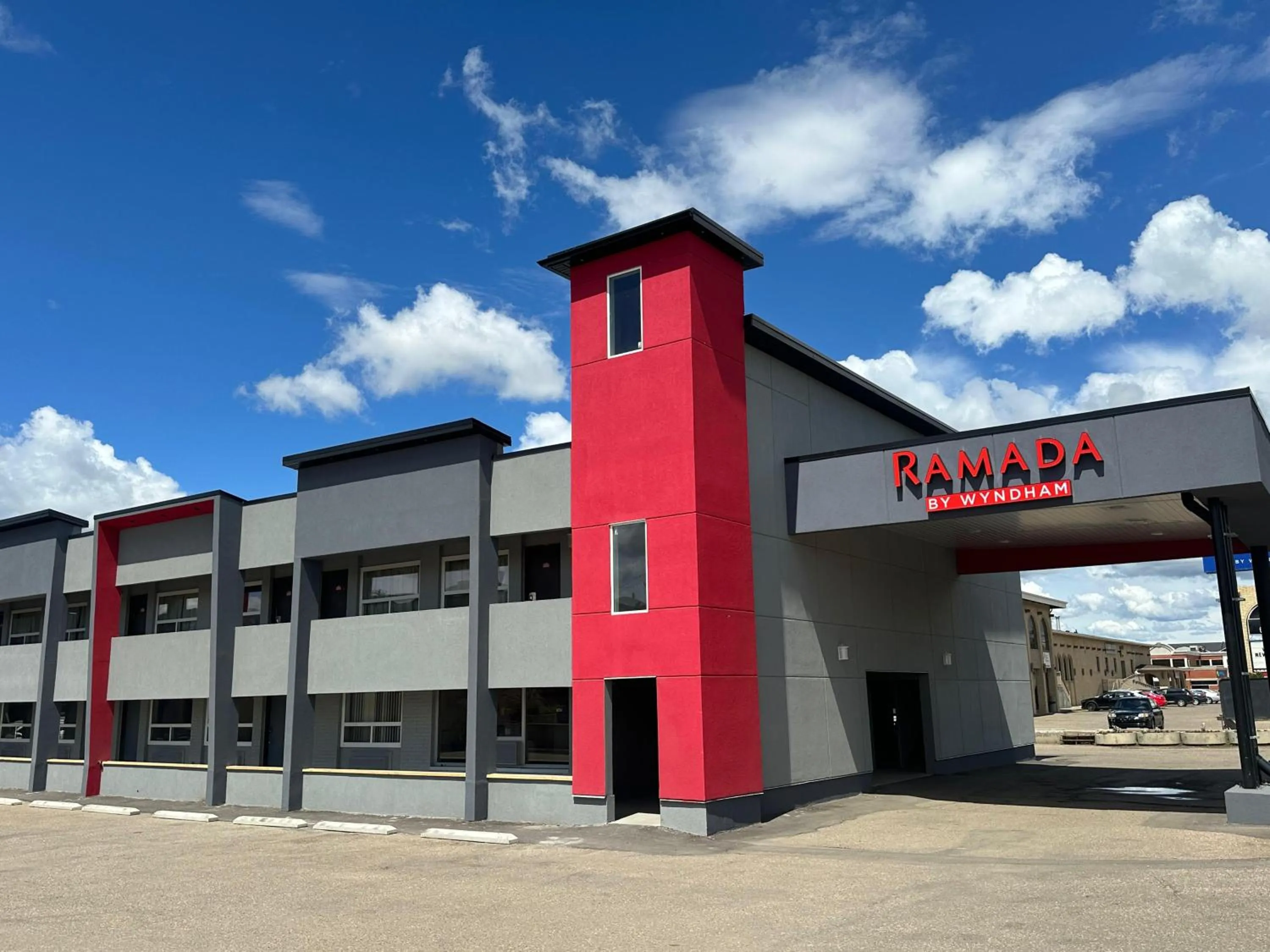 Property building in Ramada by Wyndham Medicine Hat