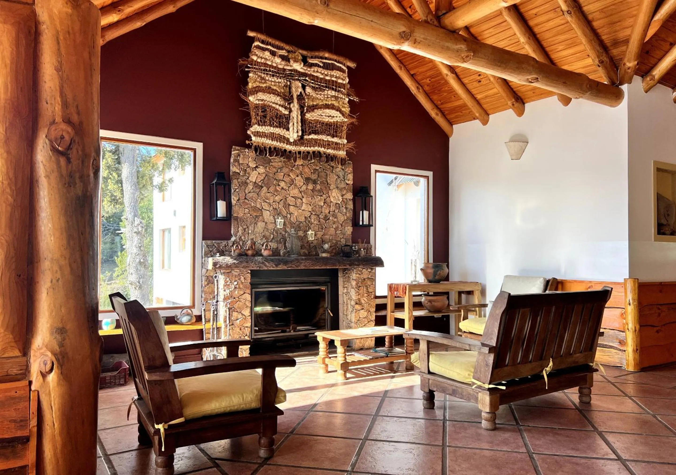 Living room in La Balconada by DOT Boutique