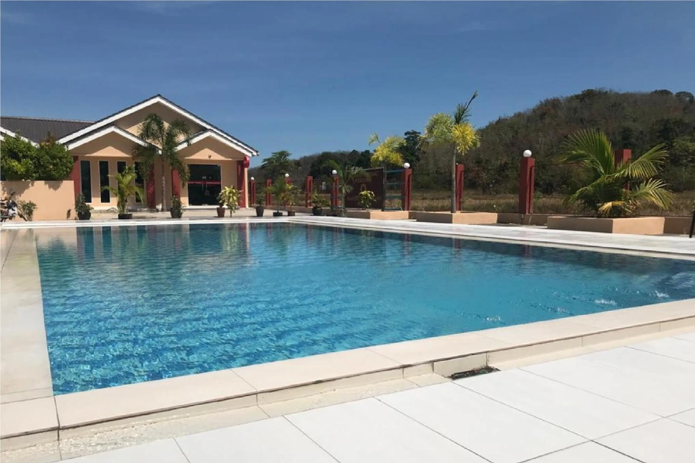 Swimming pool in Nahdhoh Langkawi Resort