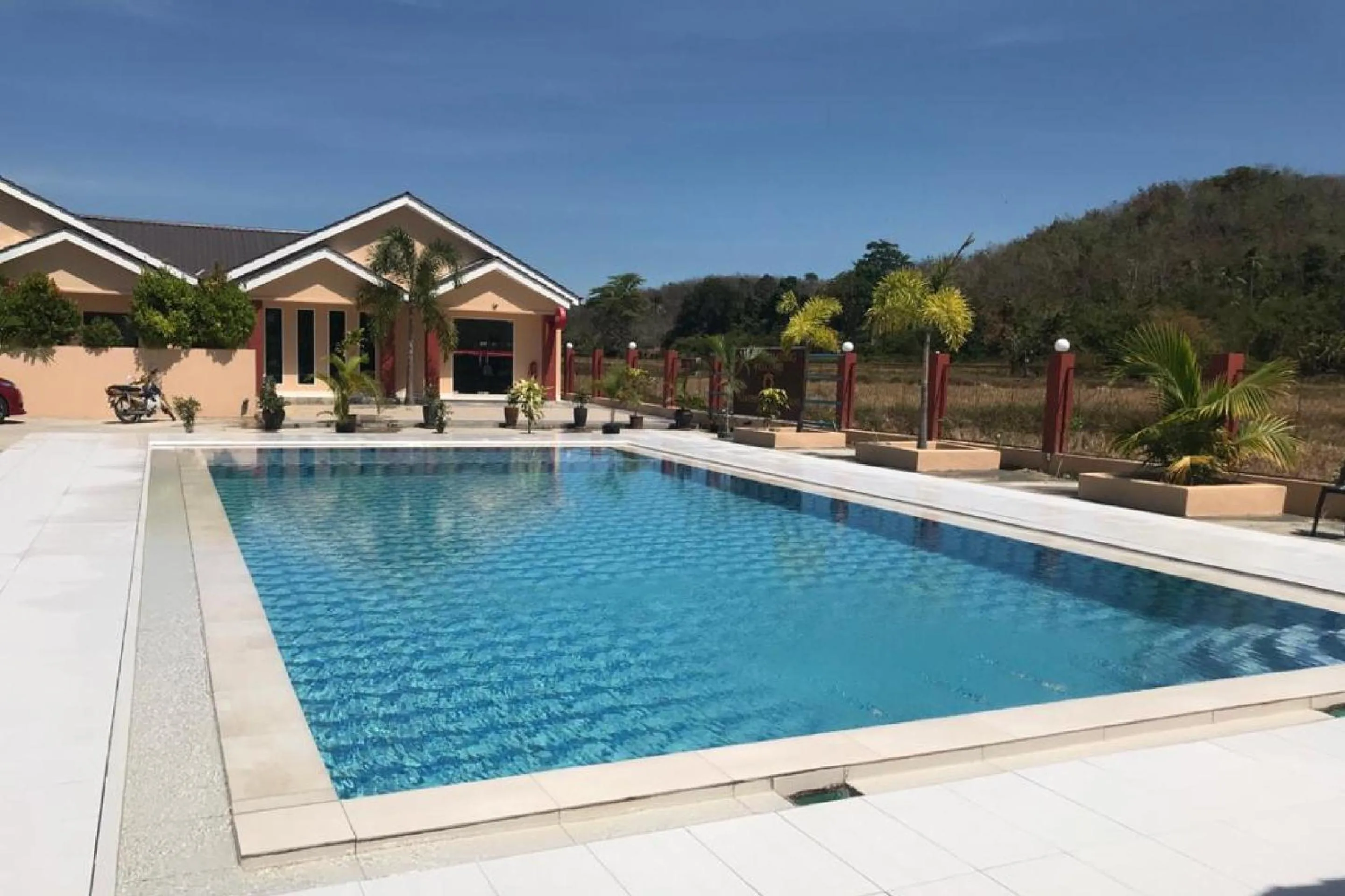 Swimming pool in Nahdhoh Langkawi Resort
