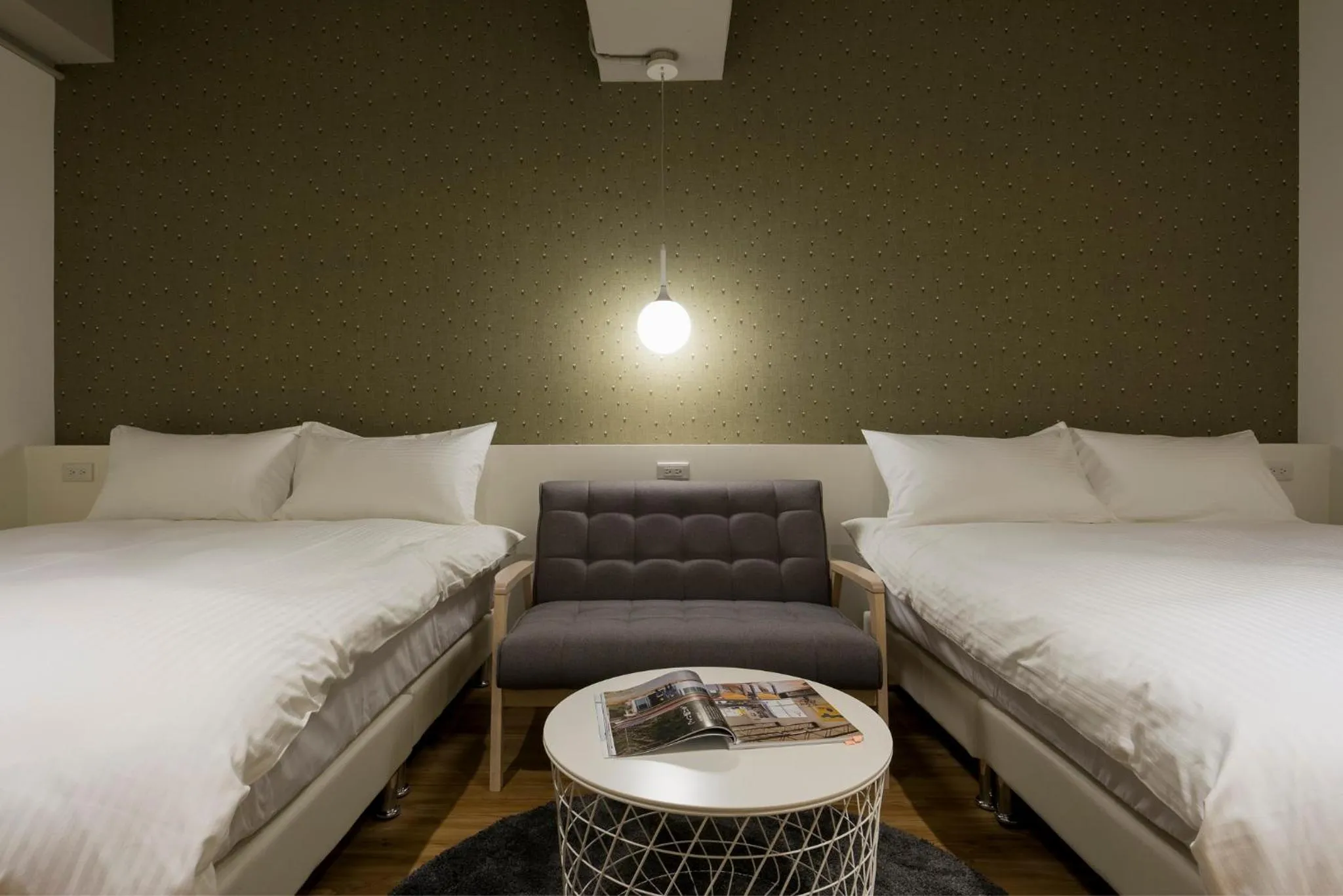 Photo of the whole room, Bed in 109台北旅館-台北109青旅 109 Taipei Hotel - Taipei 109 Hostel