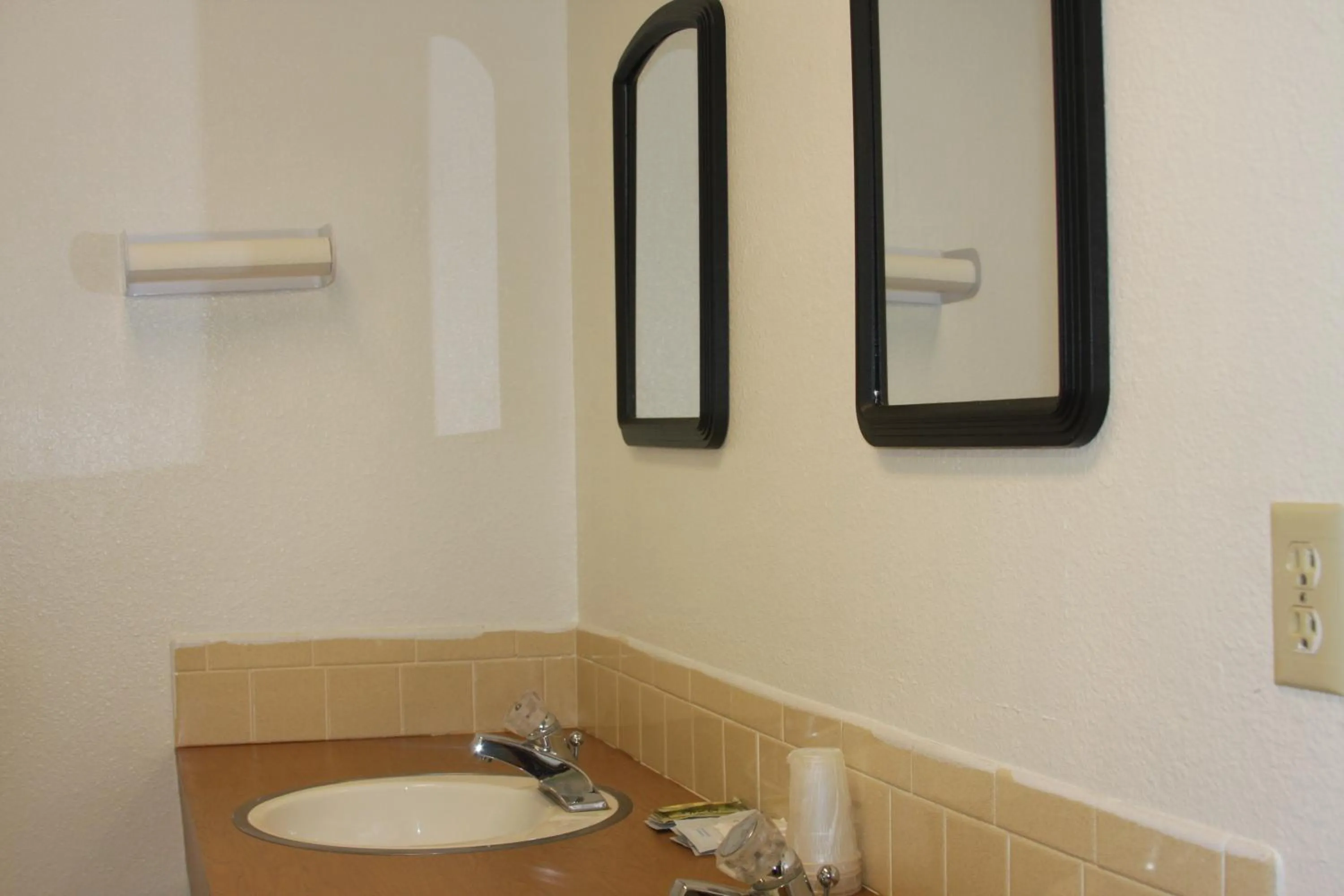 Bathroom in Heidi's Inn