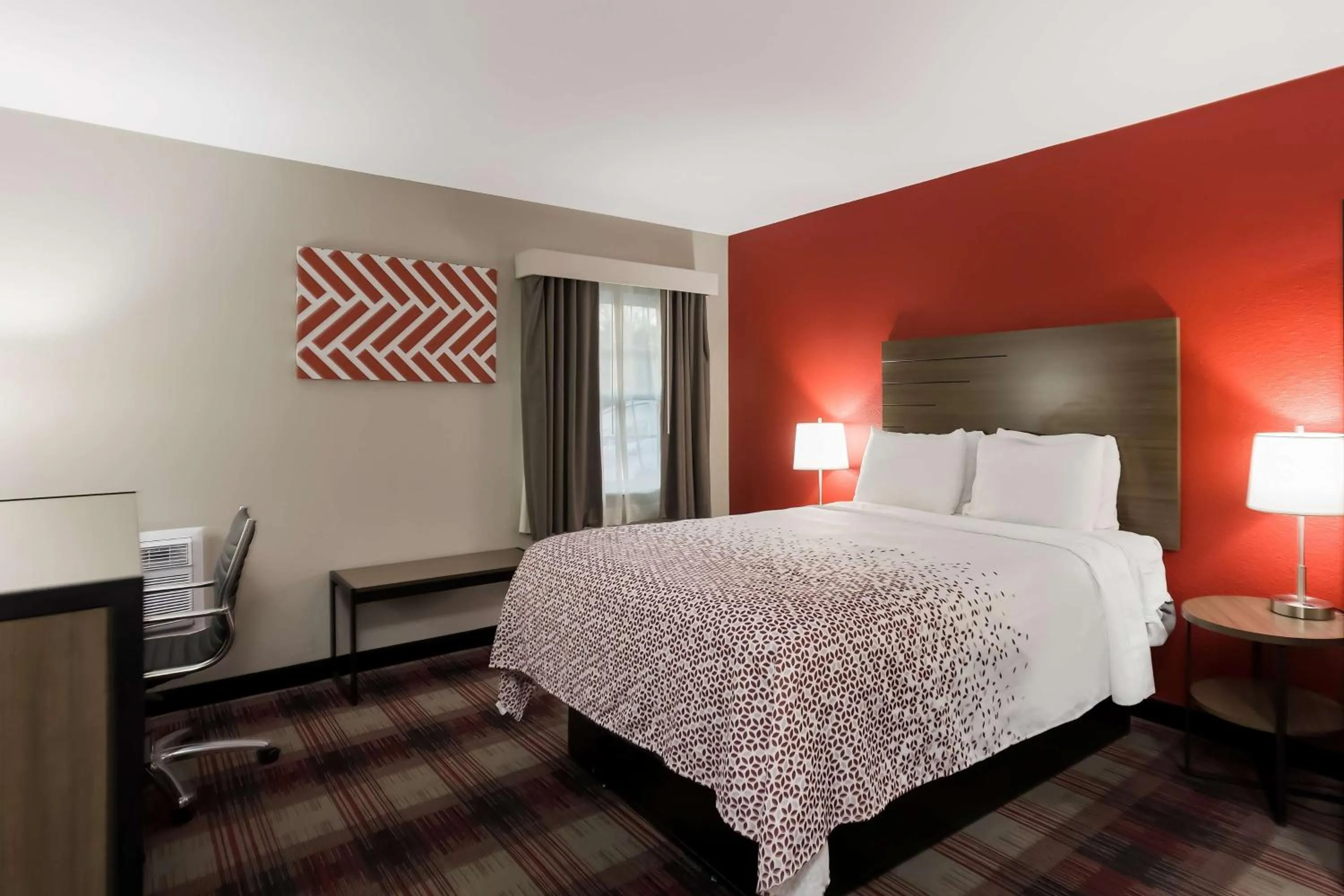 Bedroom, Bed in SureStay Hotel by Best Western Higginsville