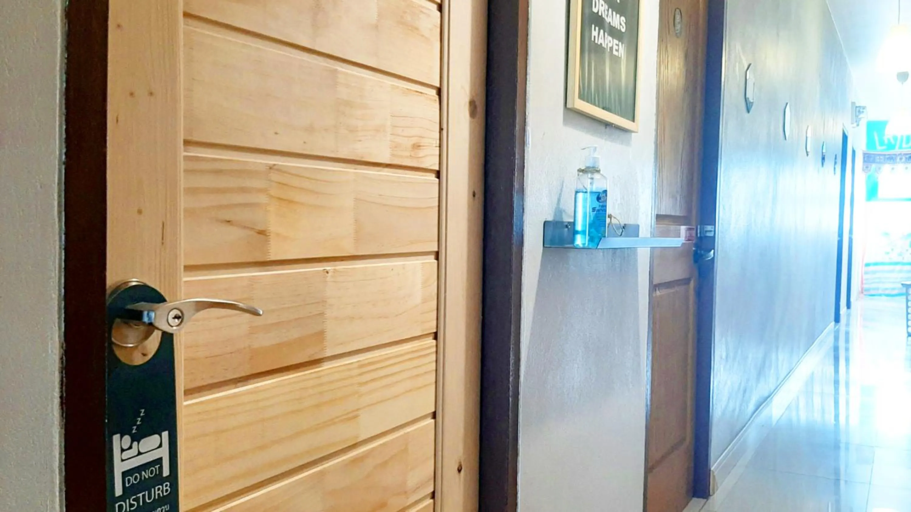 Area and facilities in Lay Day