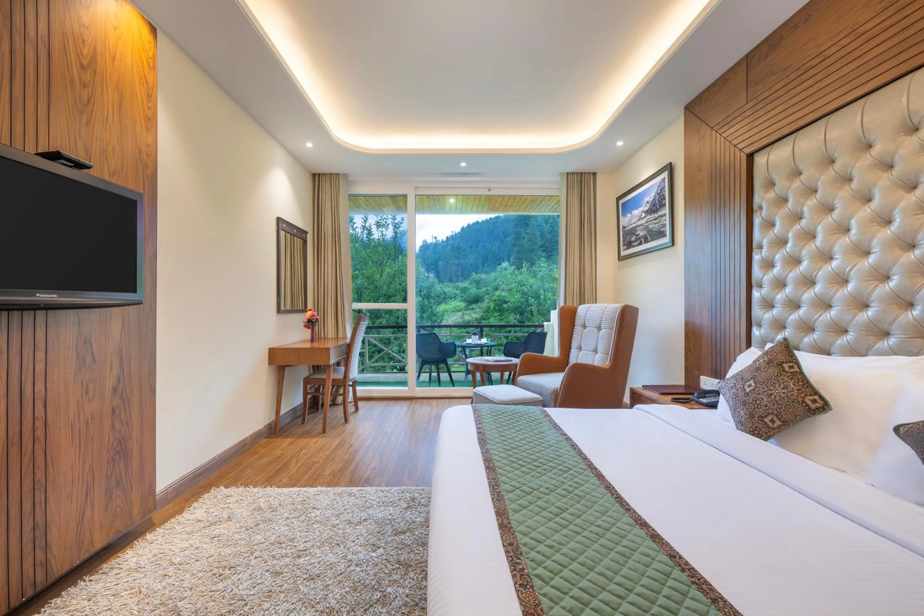 Bed in Snow Valley Resorts & Spa Manali