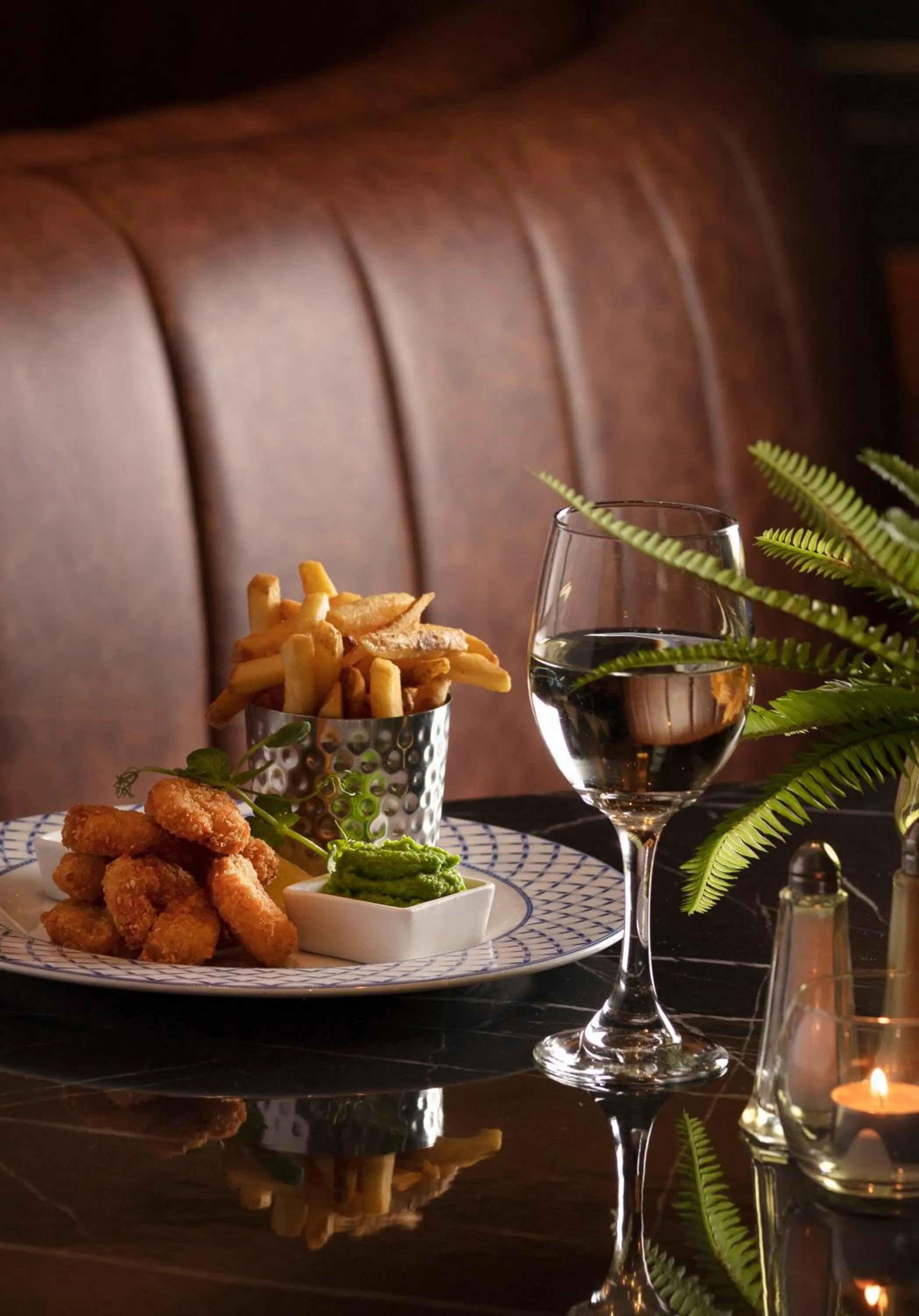 Food and drinks in Brook Lane Hotel