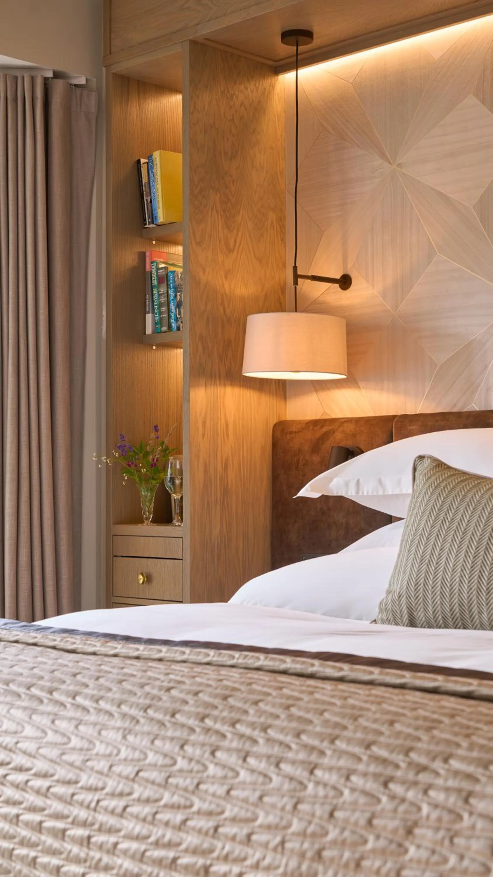 Bedroom, Bed in Brook Lane Hotel