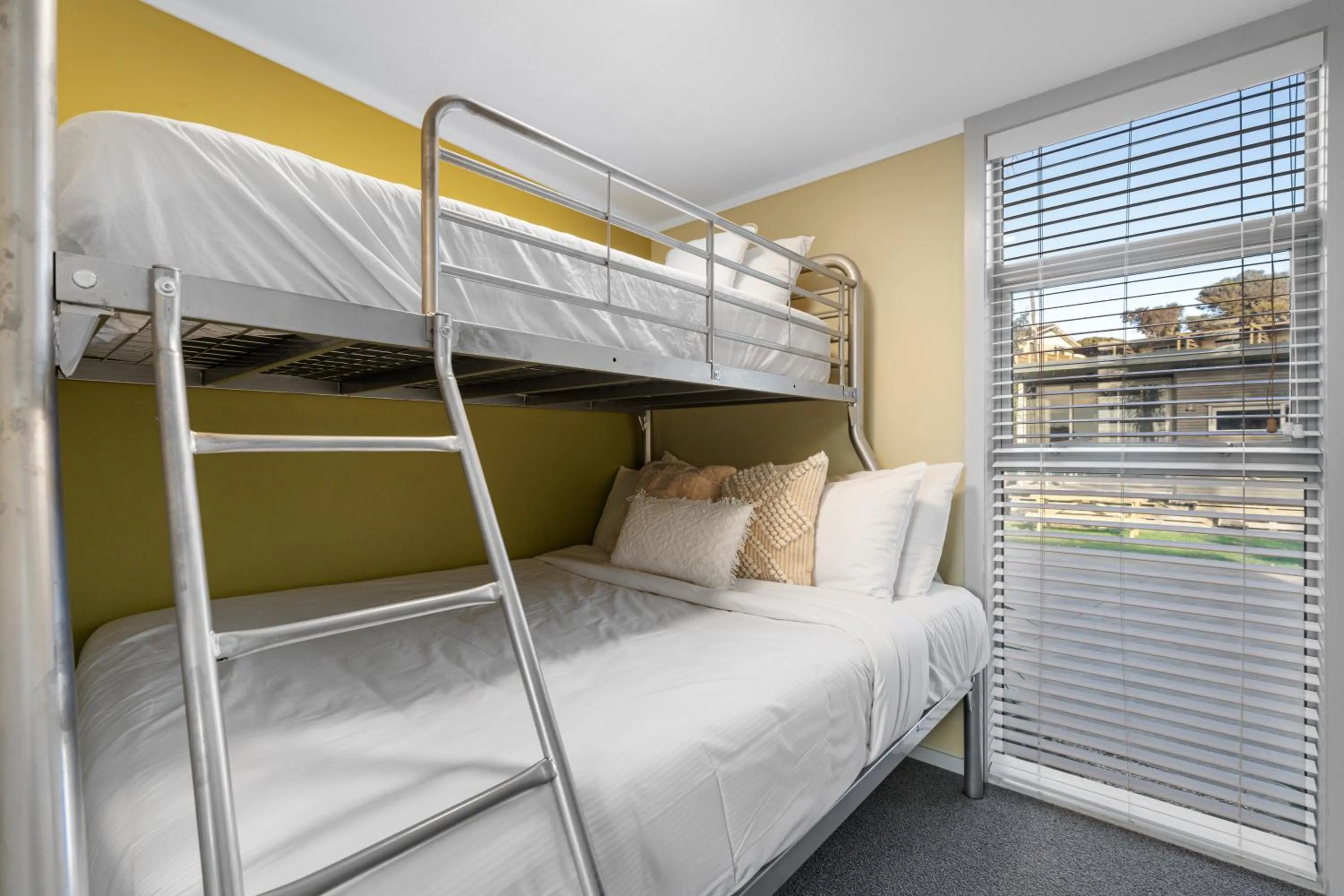 Bed in Tasman Holiday Parks - Waihi Beach