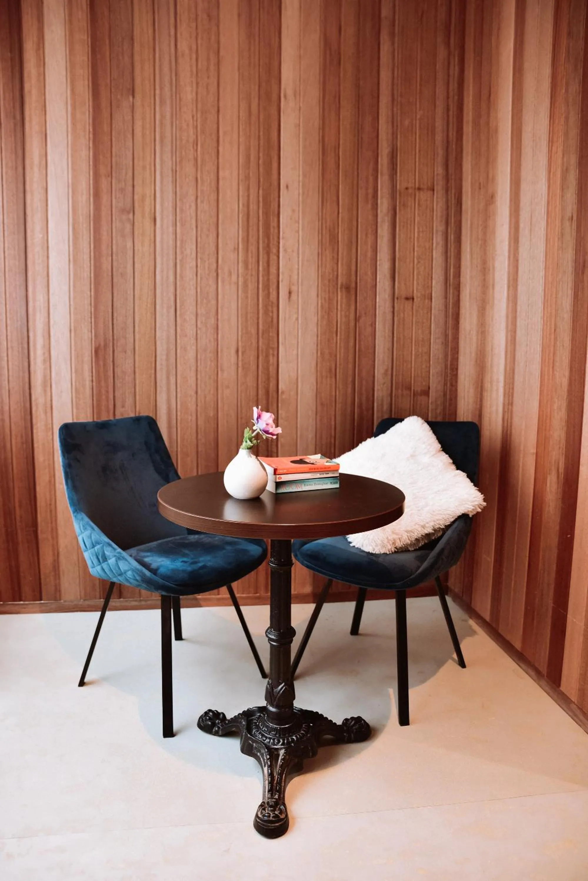 Seating area in Durty Nelly's Inn