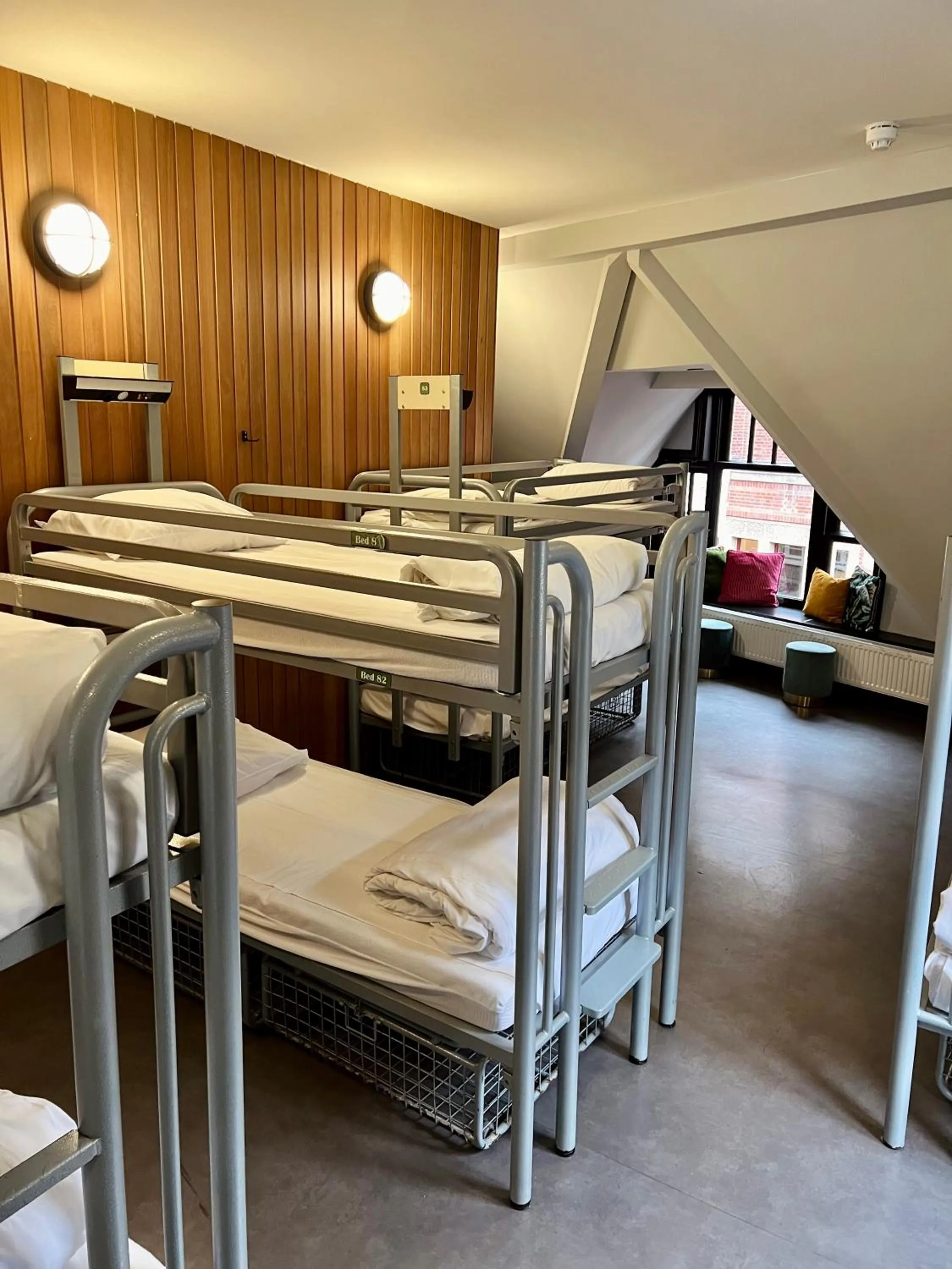 Bedroom, Bed in Durty Nelly's Inn