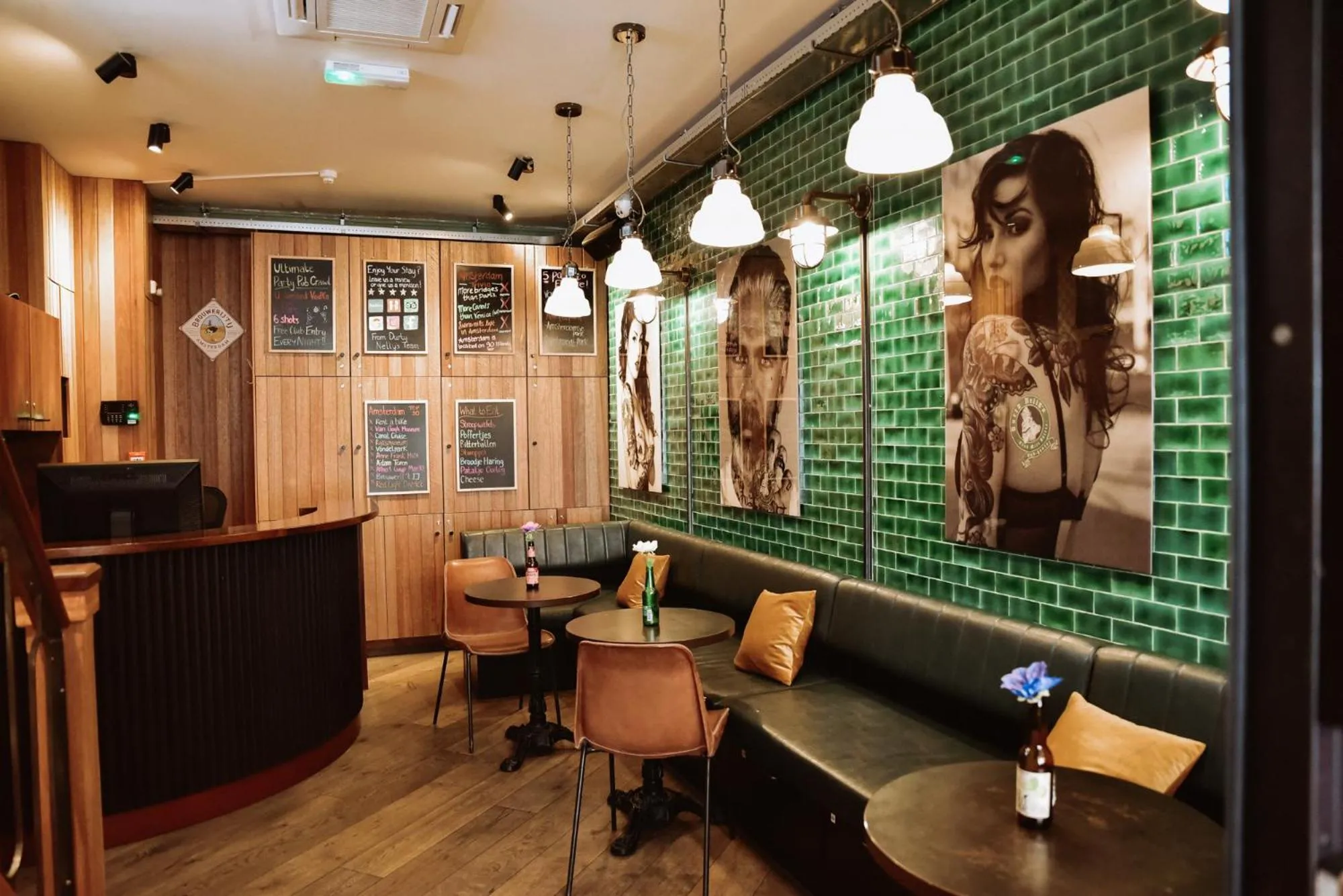 Lobby or reception in Durty Nelly's Inn