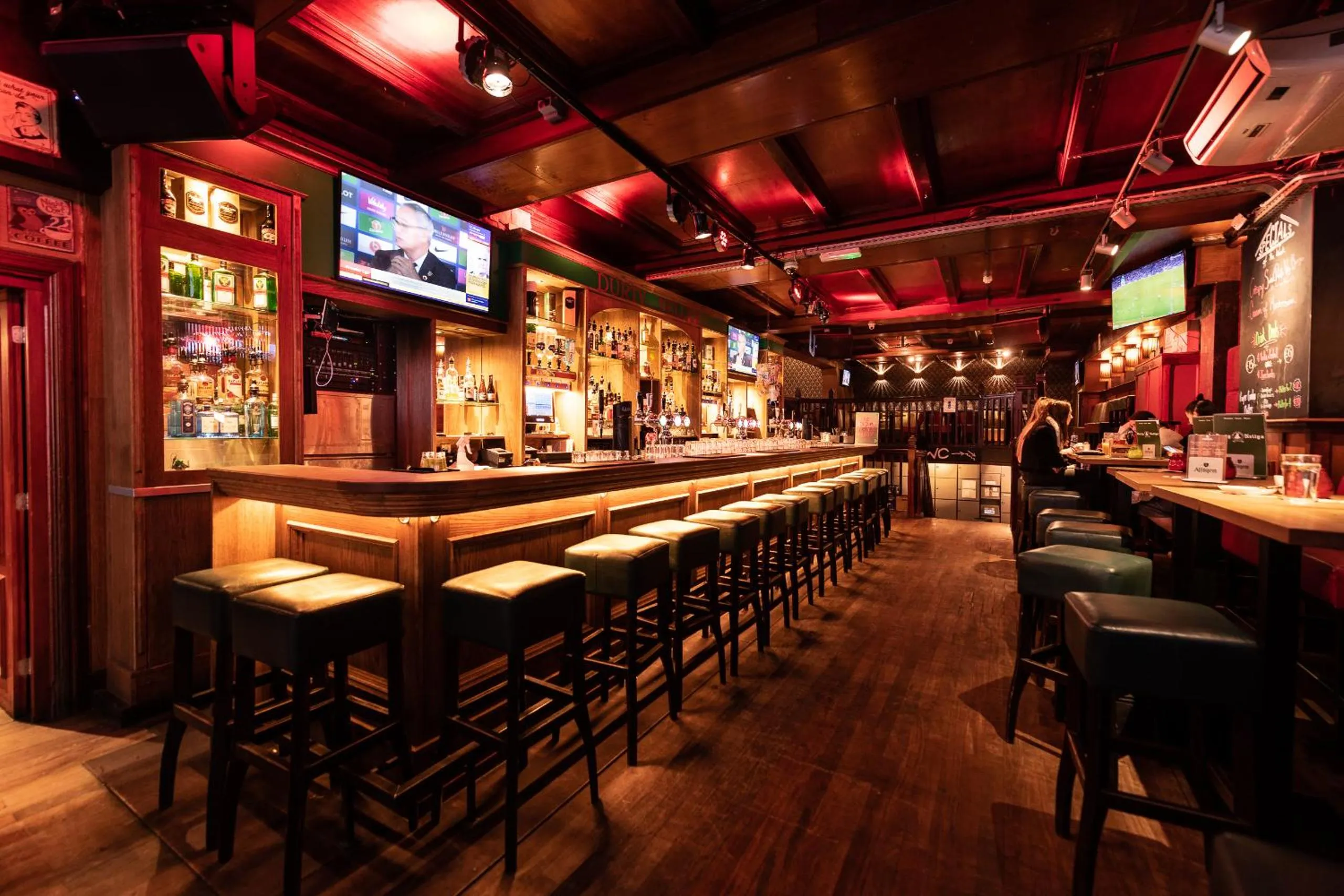 Lounge or bar in Durty Nelly's Inn