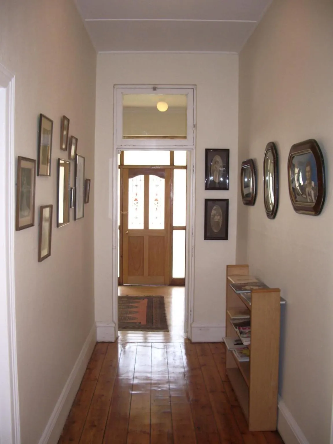 Facade/entrance in Dee's BnB