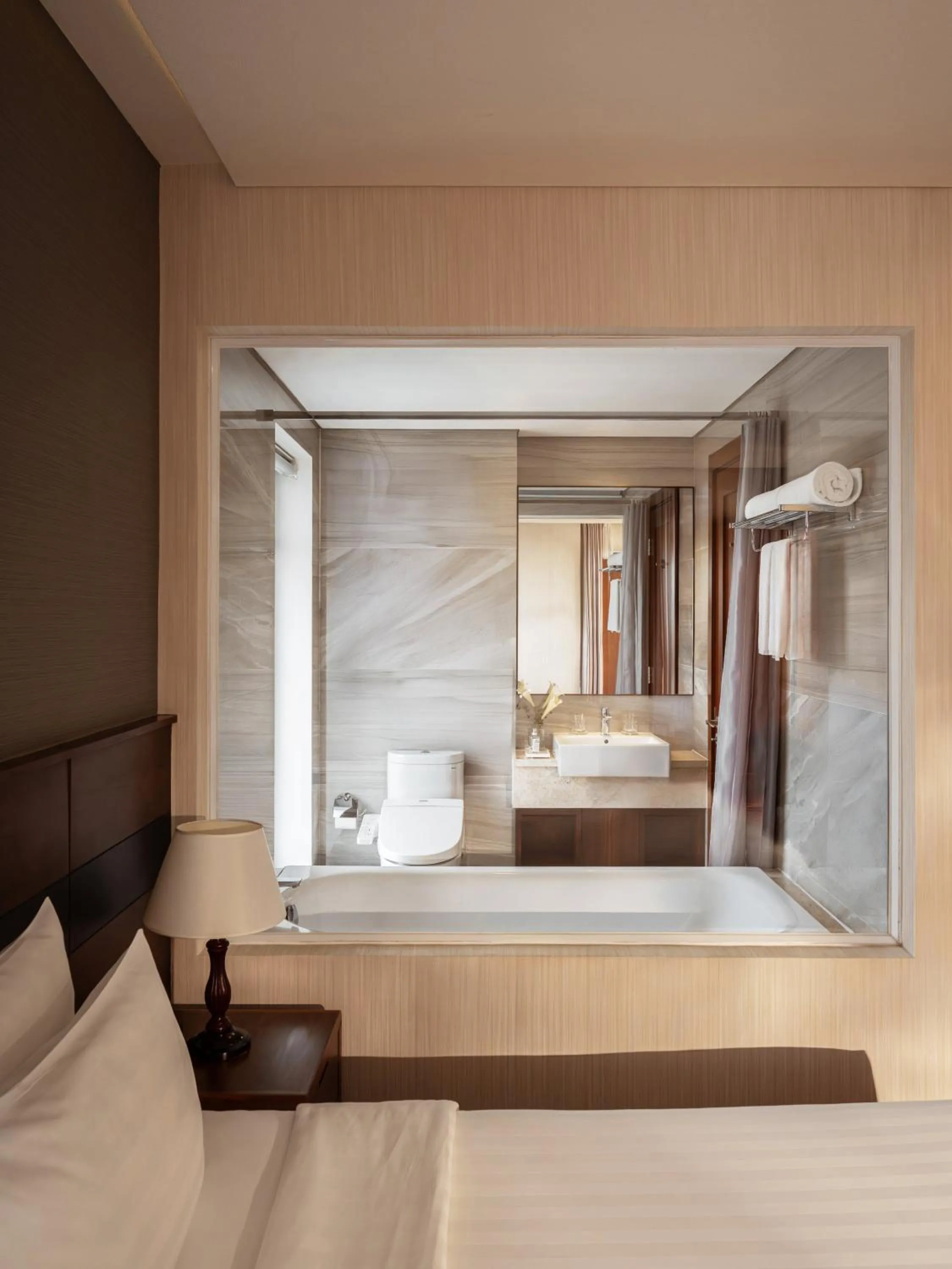 Bath, Bed in Orchids Saigon Hotel