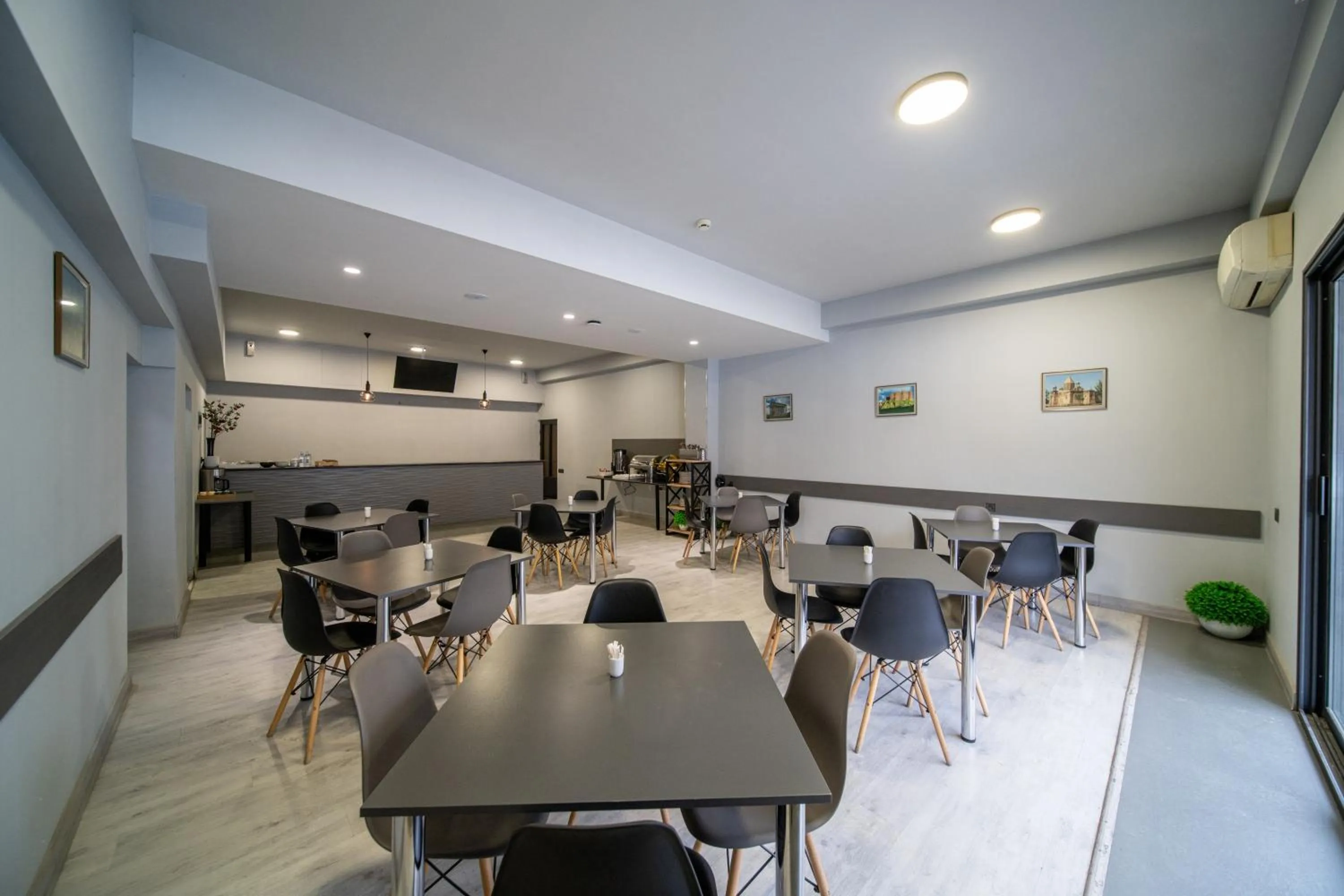 Kitchen or kitchenette in Inga Hotel Yerevan