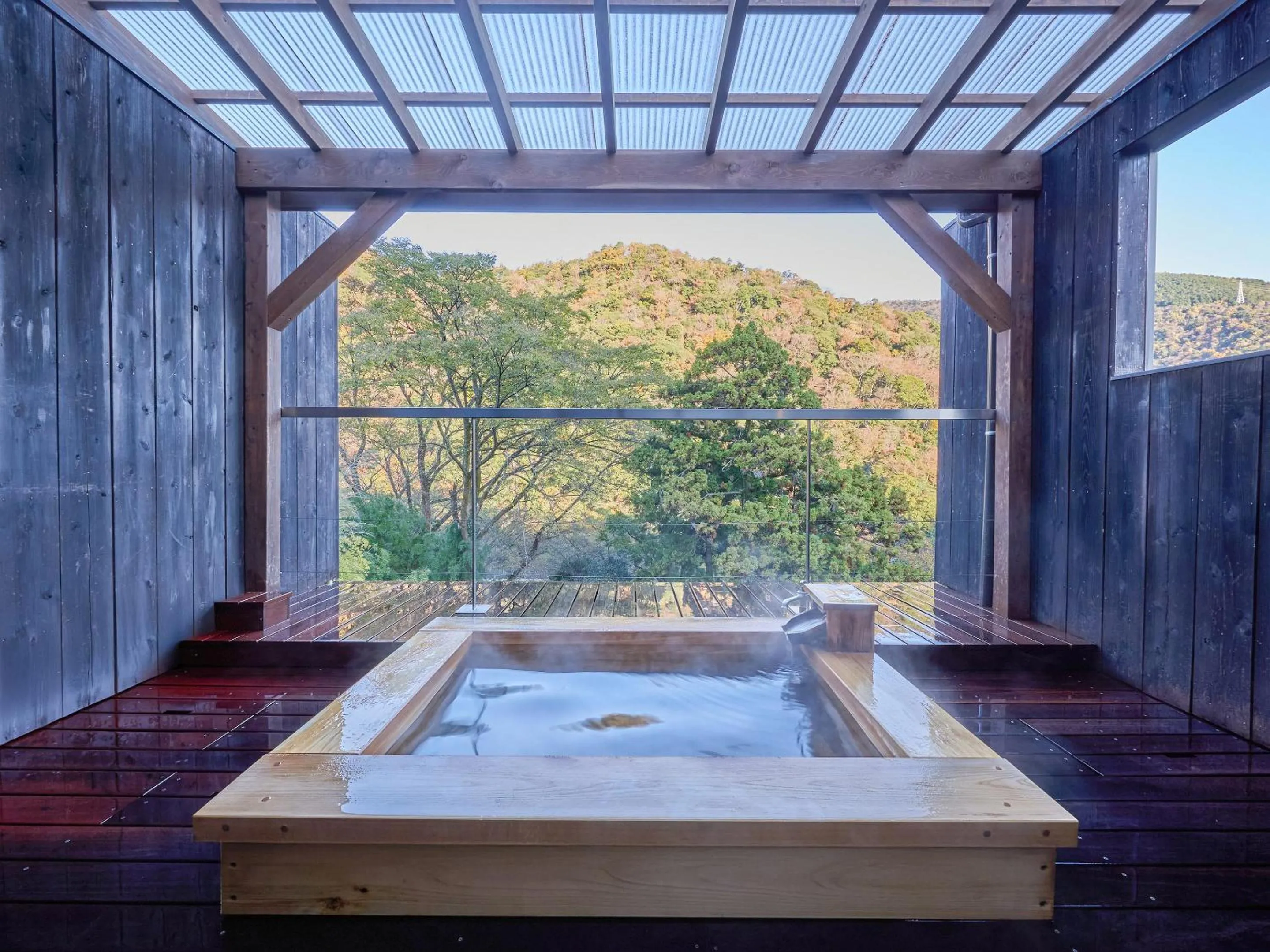 Hot Spring Bath in Seikansou