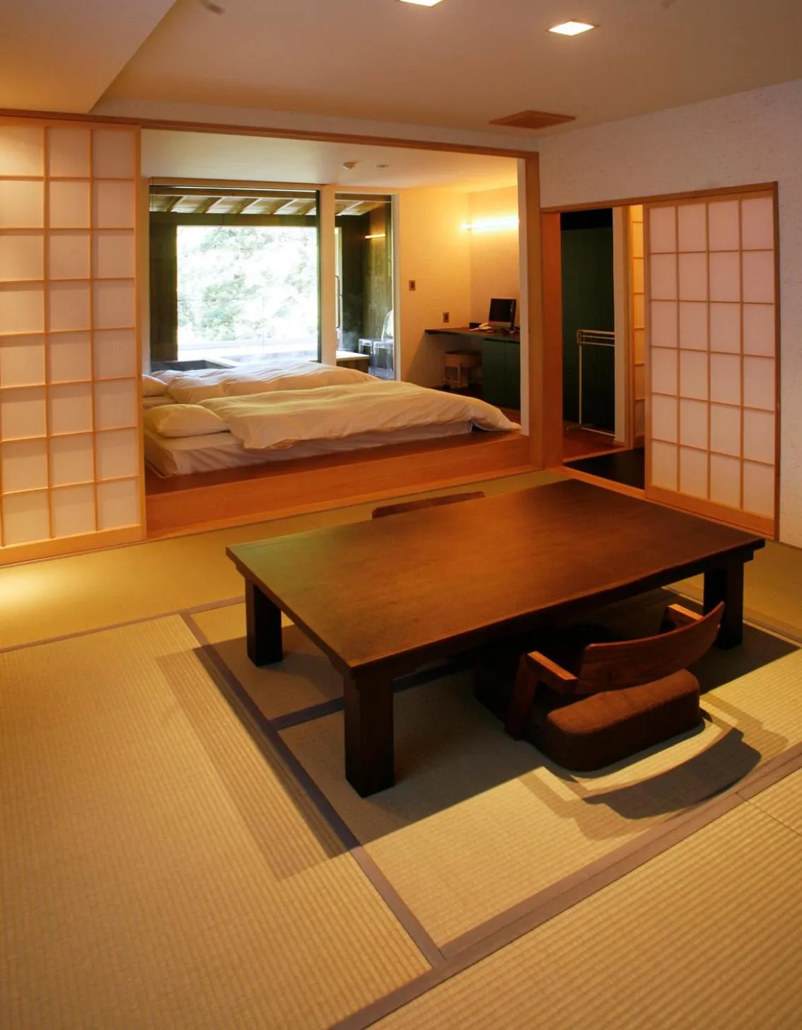 Photo of the whole room in Seikansou