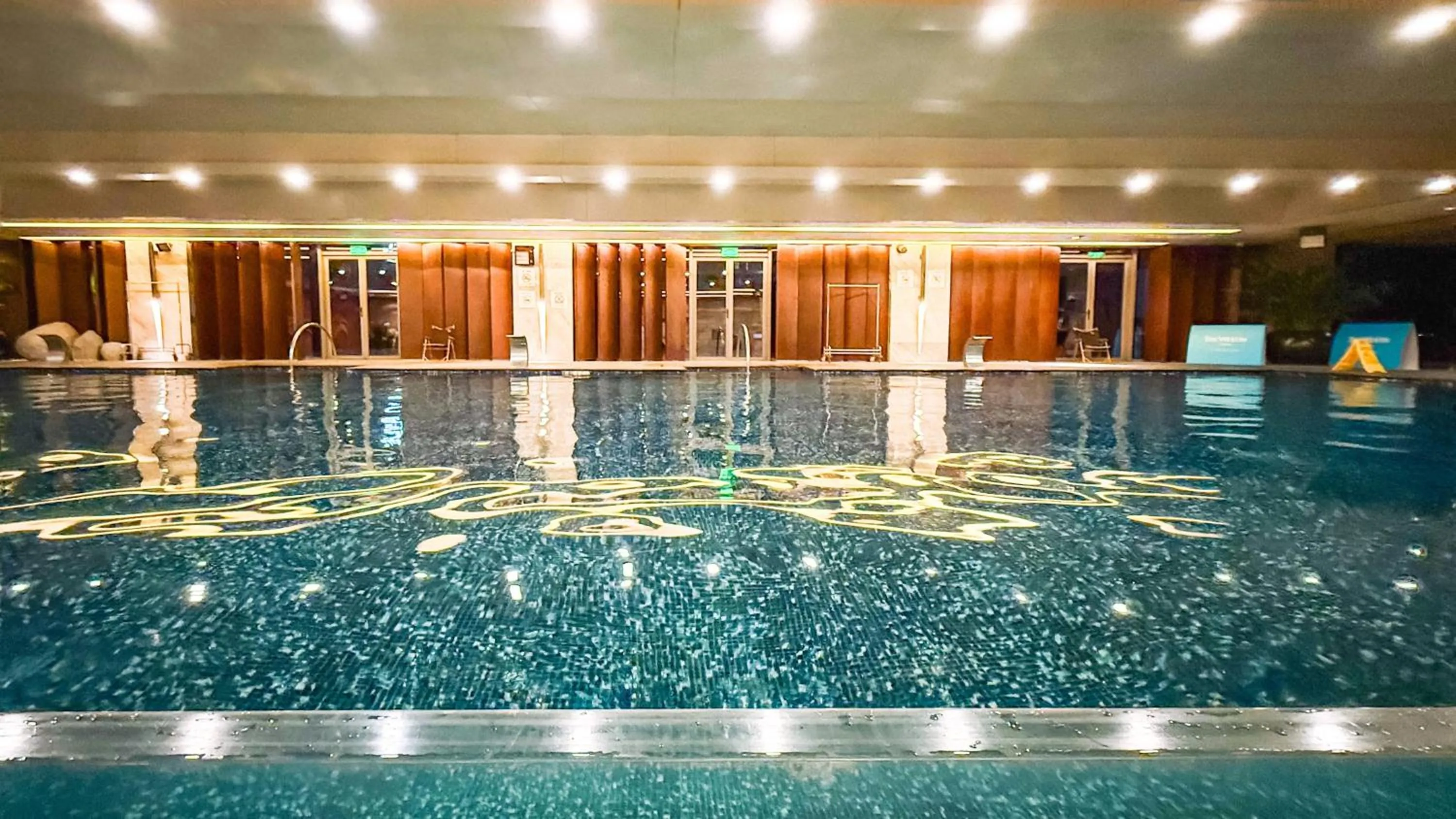 Swimming pool in The Westin Ningbo