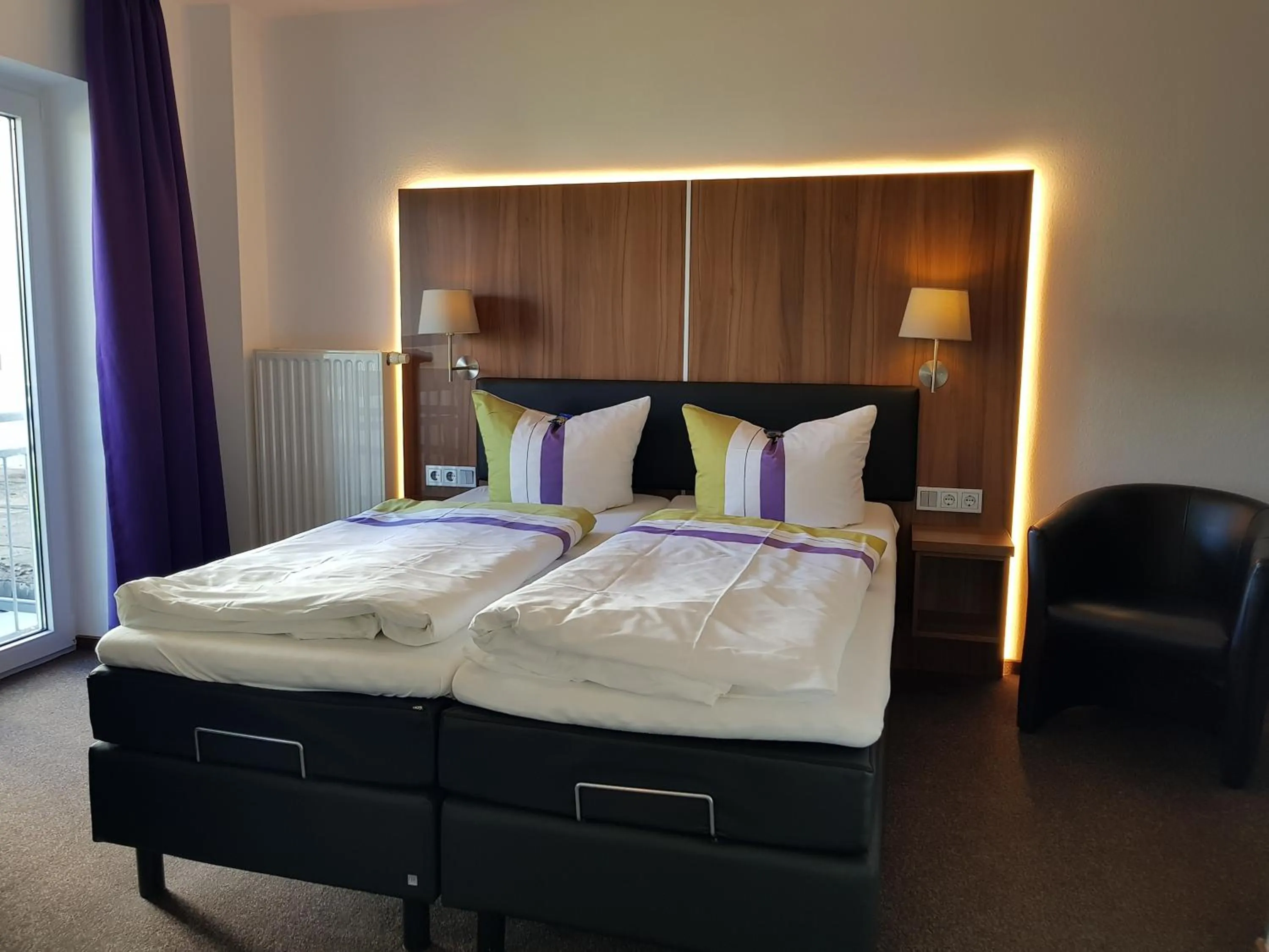 Photo of the whole room, Bed in Vakantiehotel Der Brabander