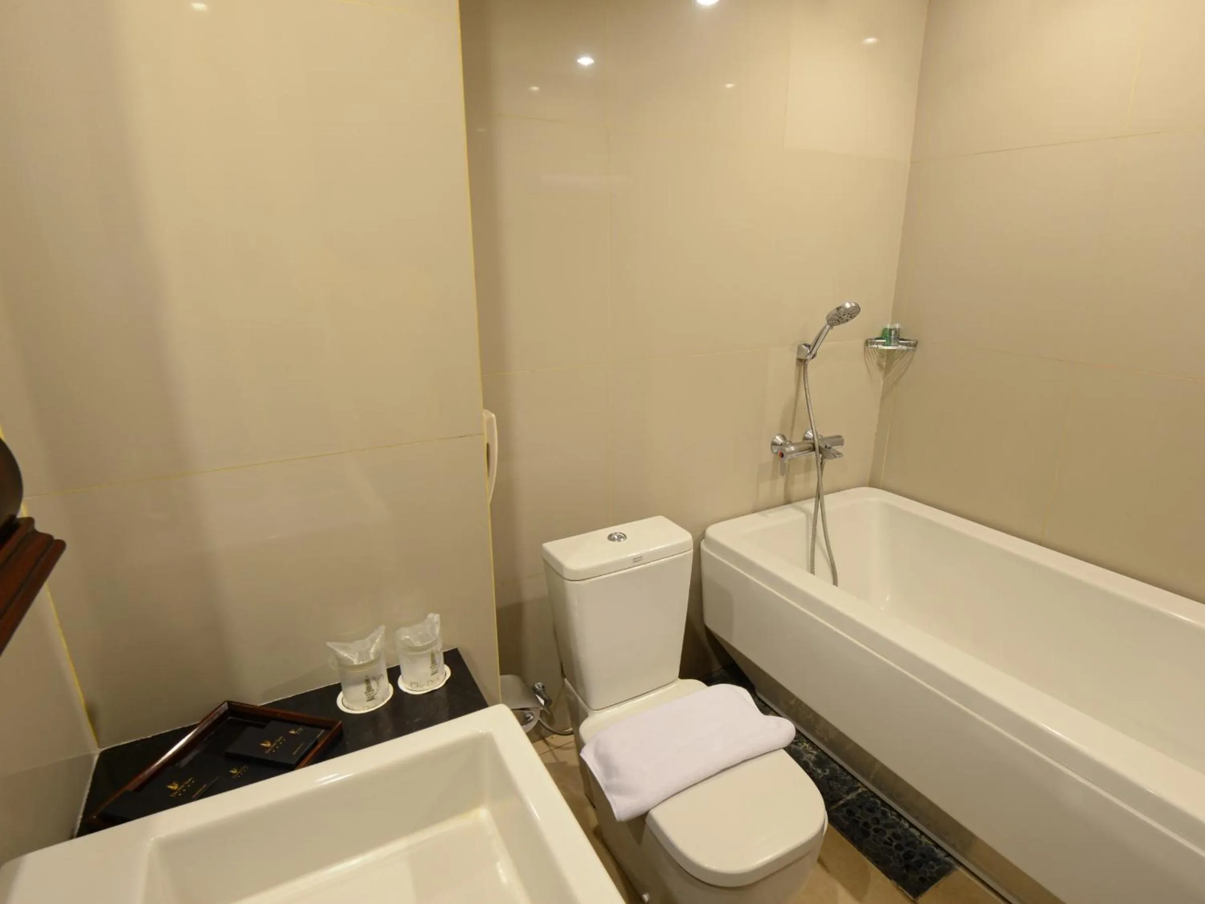 Bath in The Rich Jogja Hotel