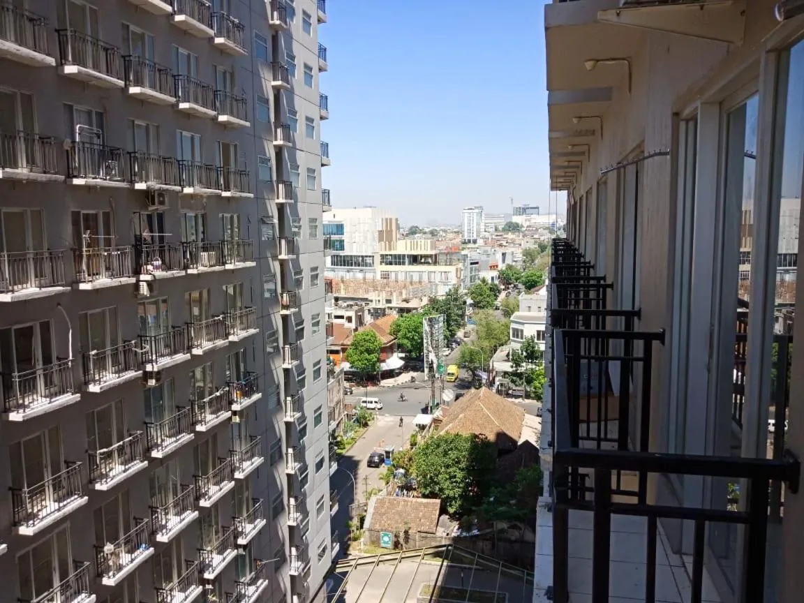 Balcony/Terrace in Grand Asia Afrika Apartment Bellevue Bandung