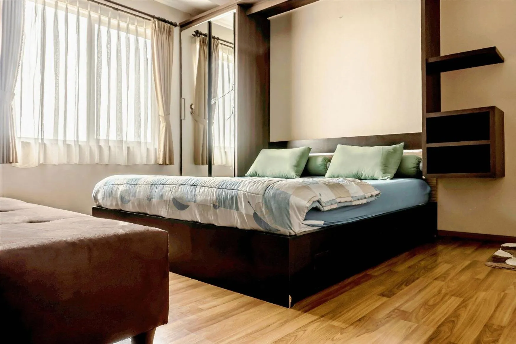 Bedroom, Bed in High Livin Apartment Baros