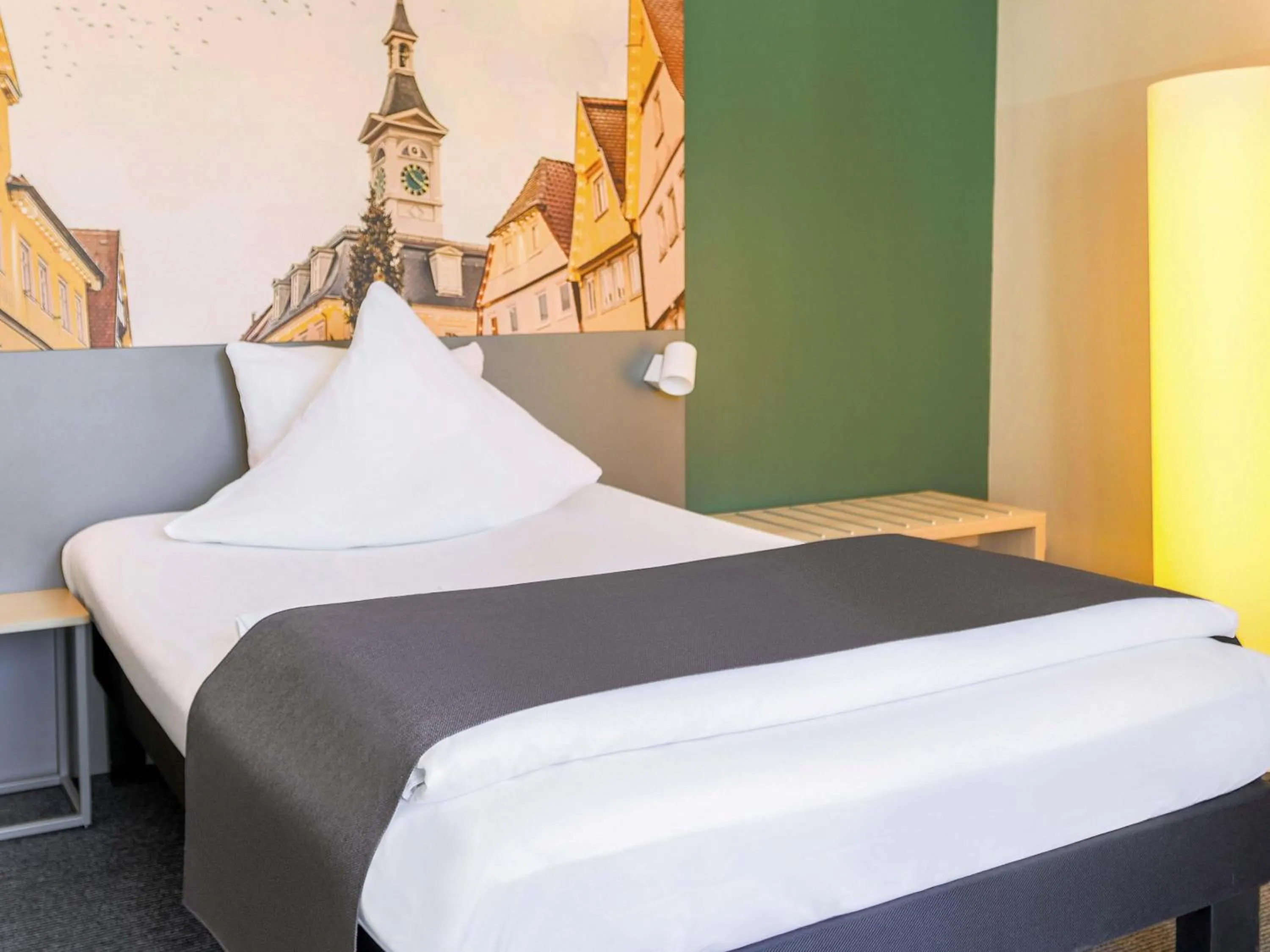Spa and wellness centre/facilities, Bed in B&B Hotel Aalen