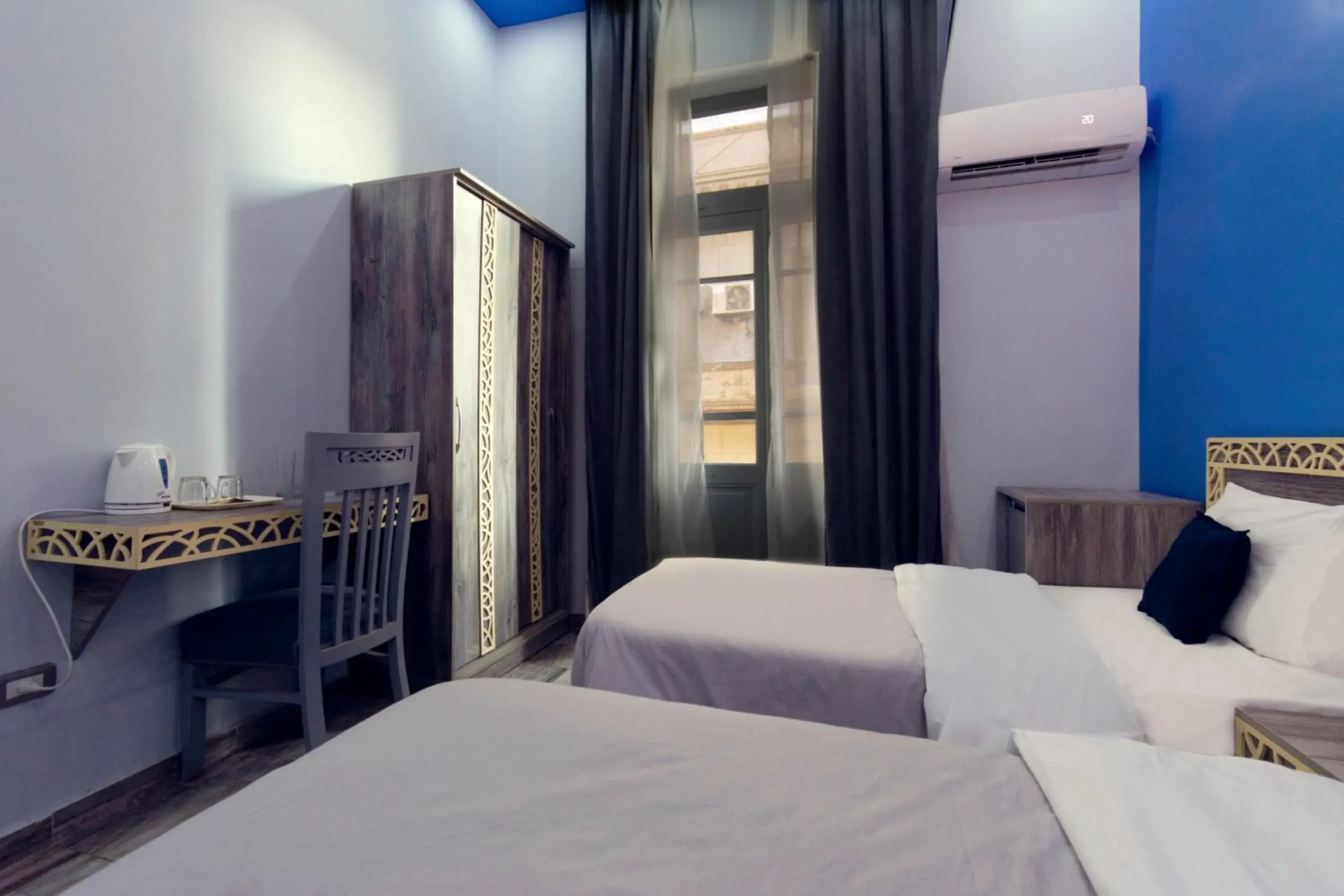 Deluxe Double or Twin Room with Balcony in Australian Deluxe Hostel Deluxe Double or Twin Room with Balcony in Australian Deluxe Hostel