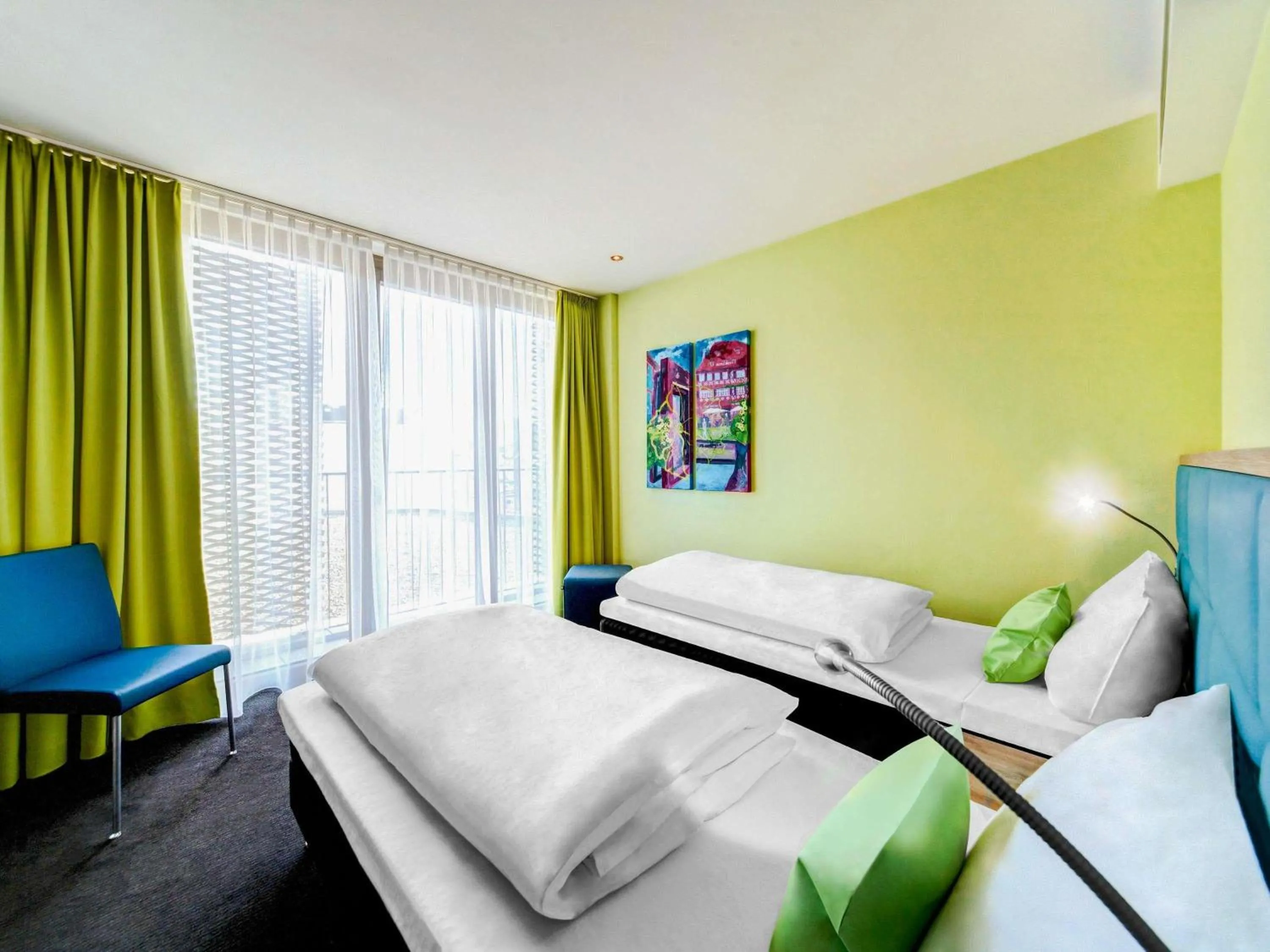 Bedroom, Bed in ibis Styles Nagold-Schwarzwald